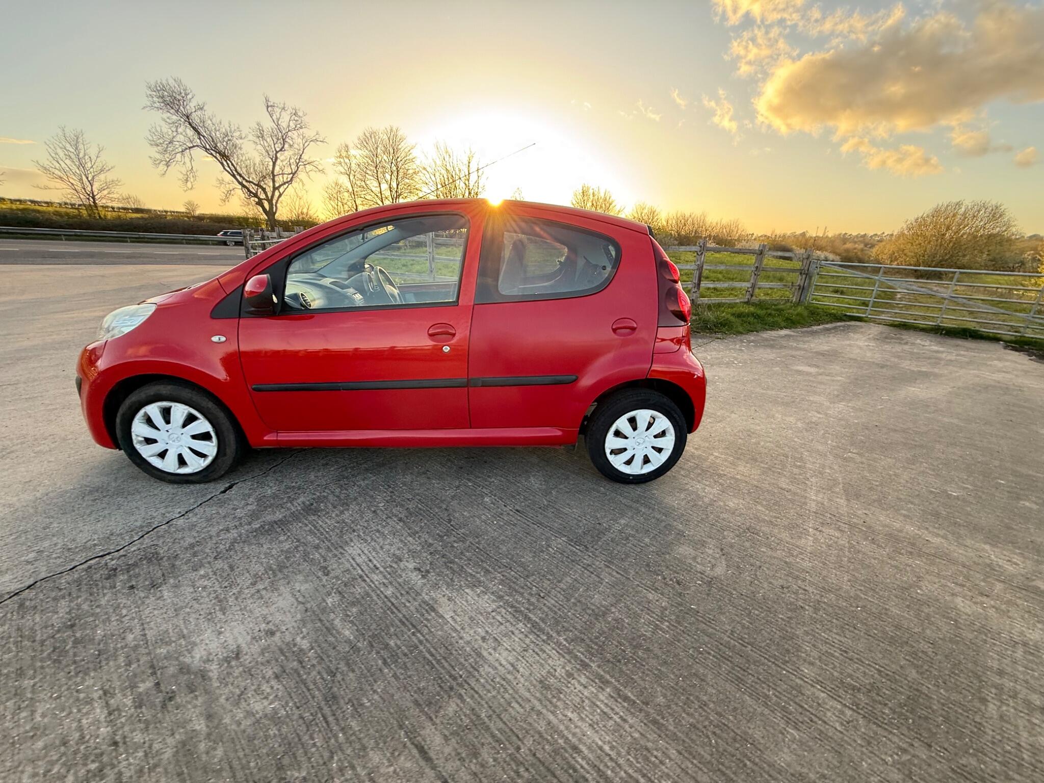 Peugeot 107 1.0 12V Active Euro 5 5dr — photo 16 of 86