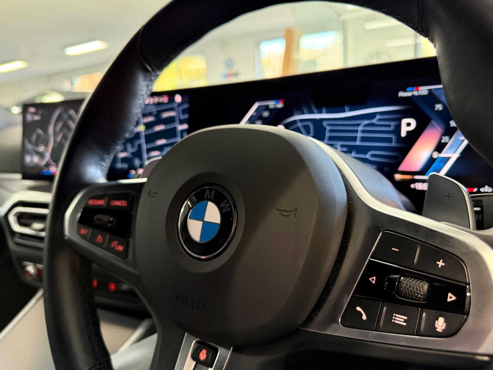 BMW 3 Series view 19