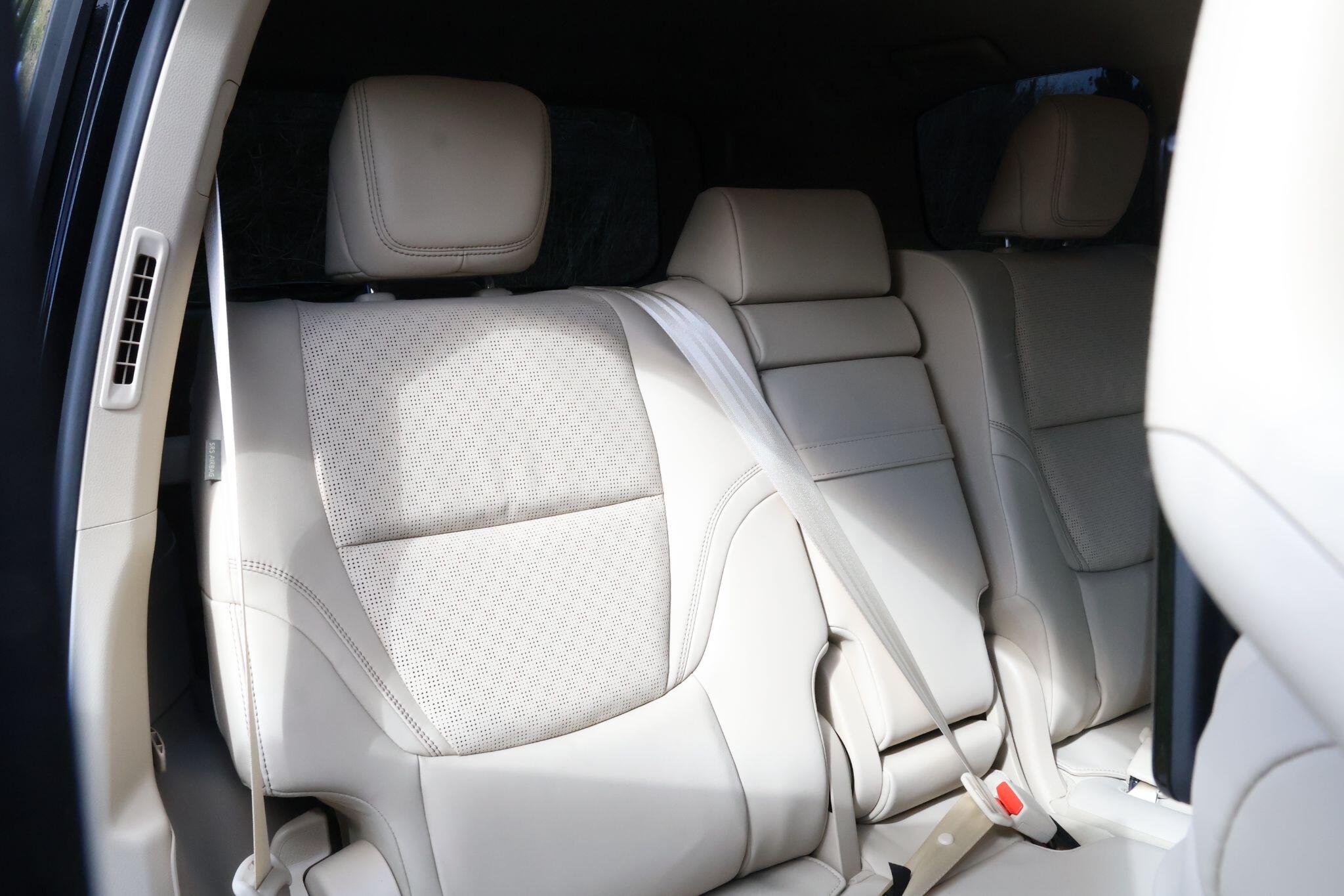 Toyota Land Cruiser view 17