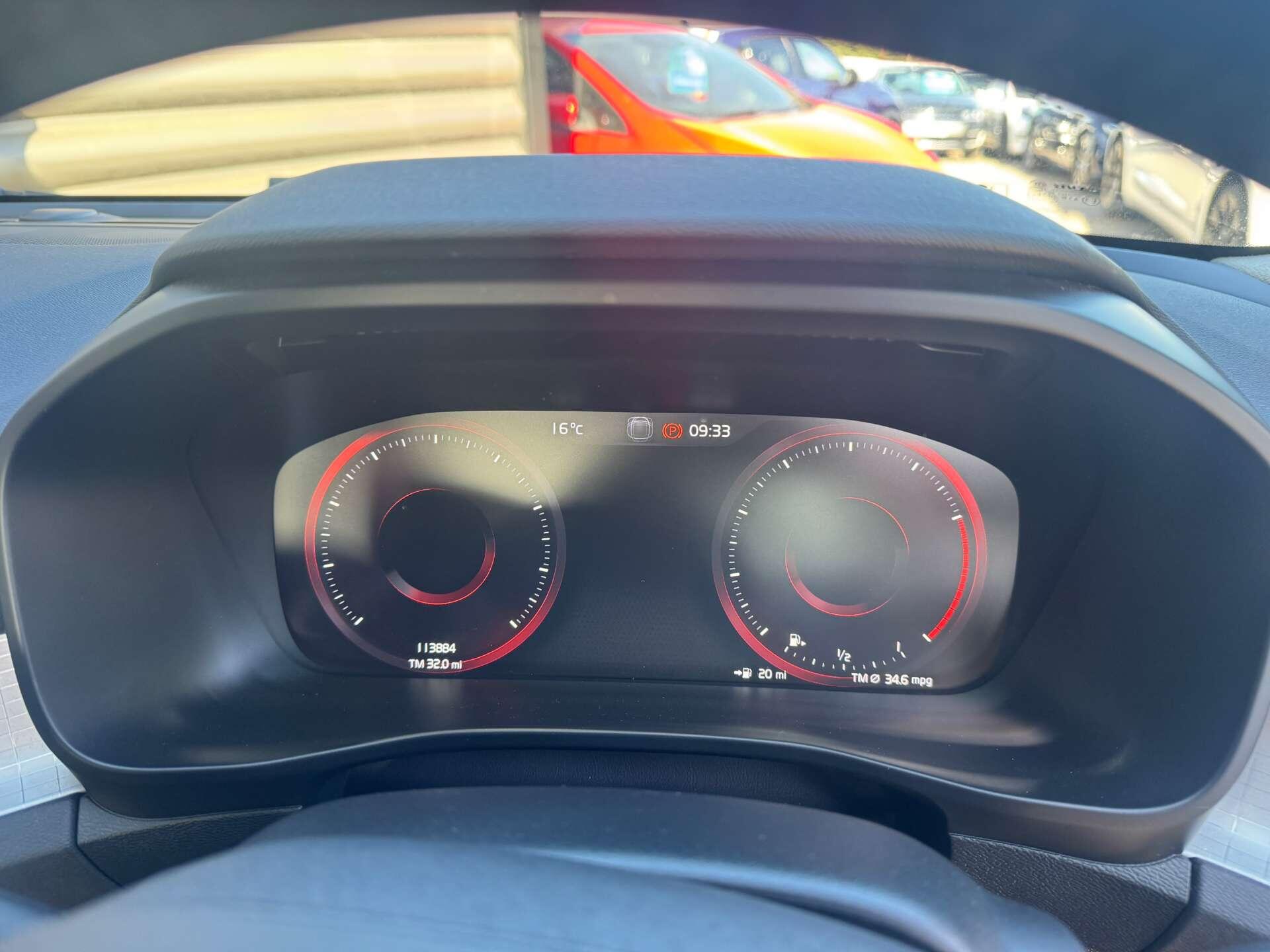Volvo XC40 view 22