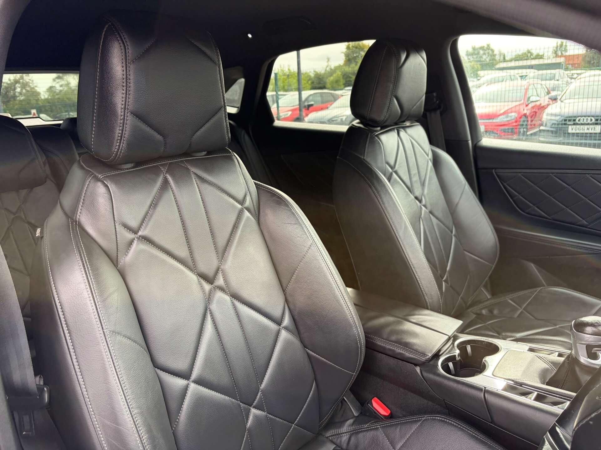 DS Automobiles DS 7 Crossback view 31