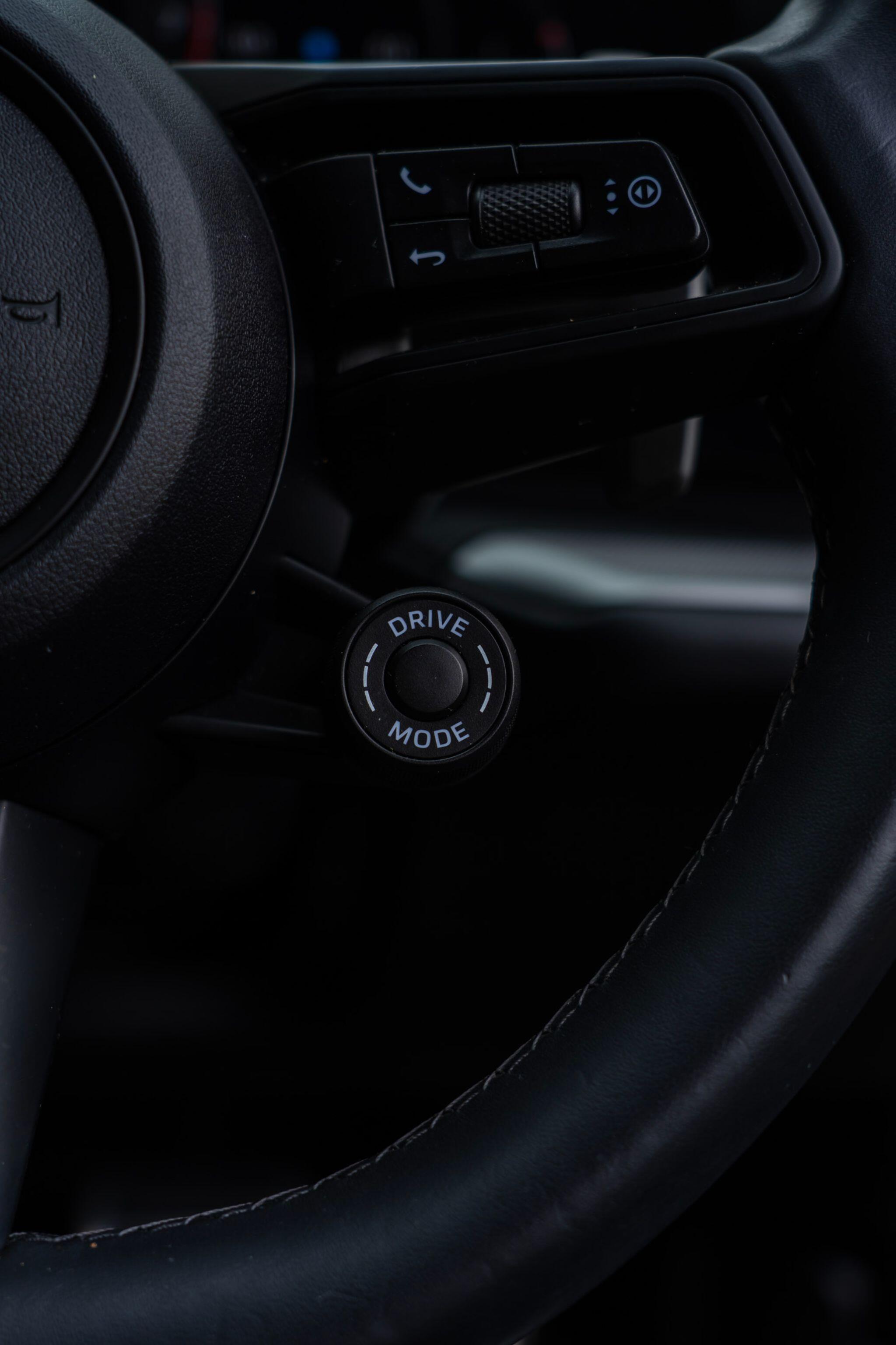 Porsche Cayenne view 24