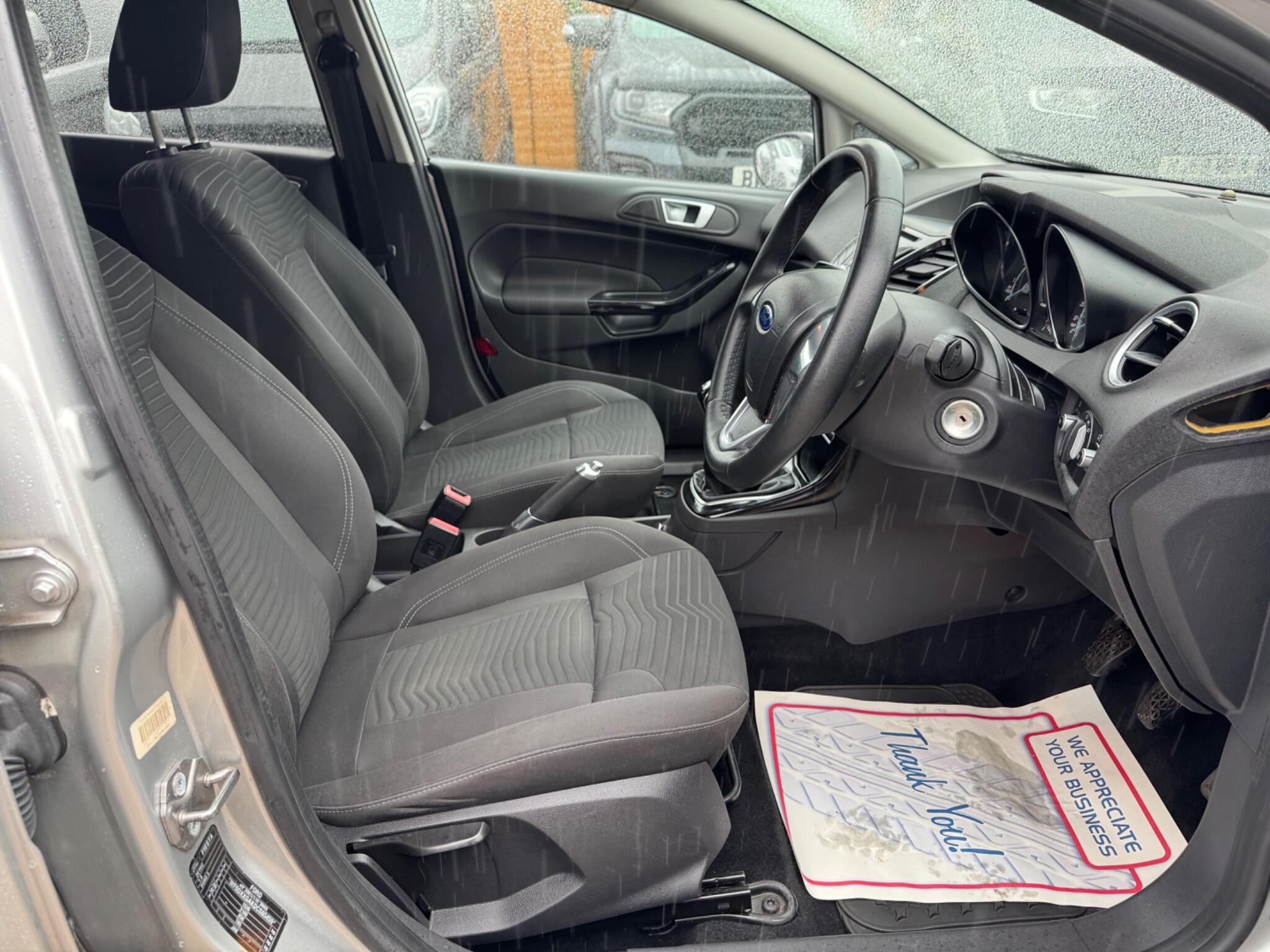 Ford Fiesta view 14