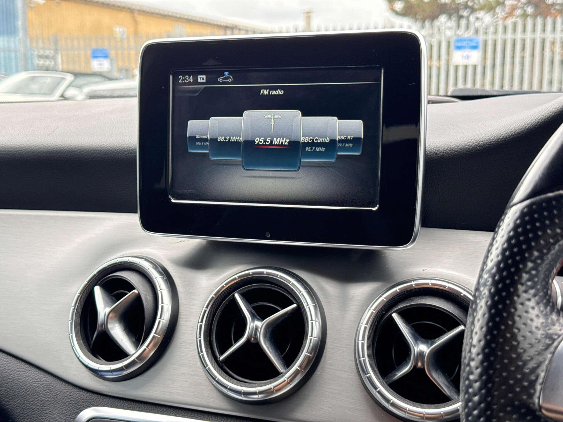 Mercedes-Benz Cla view 68
