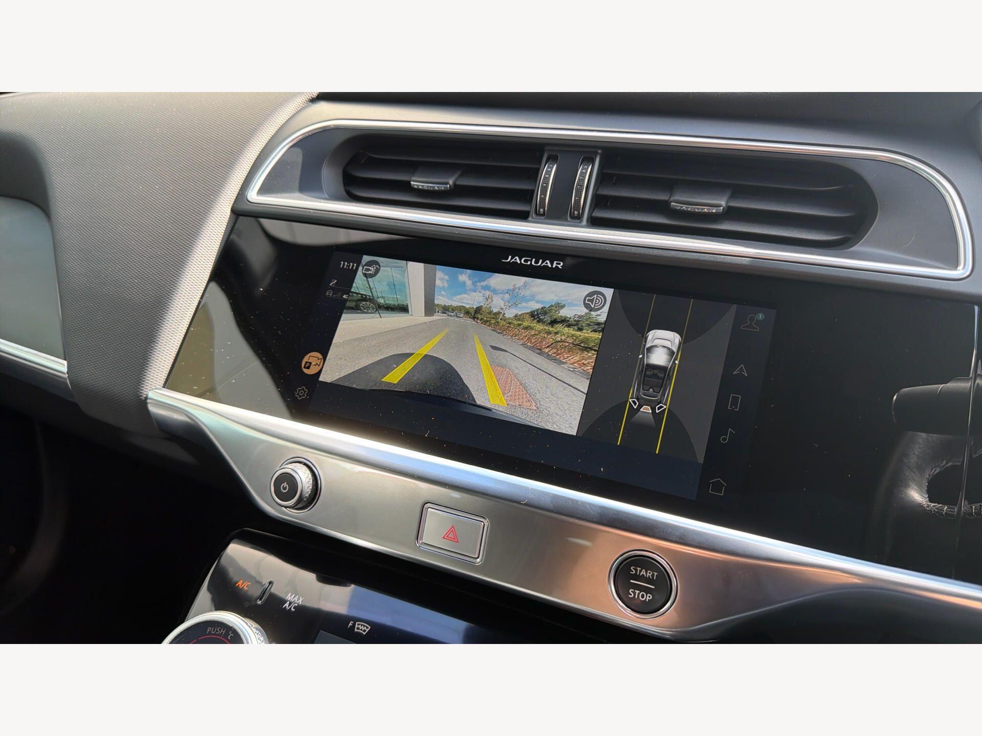 Jaguar I-Pace view 14
