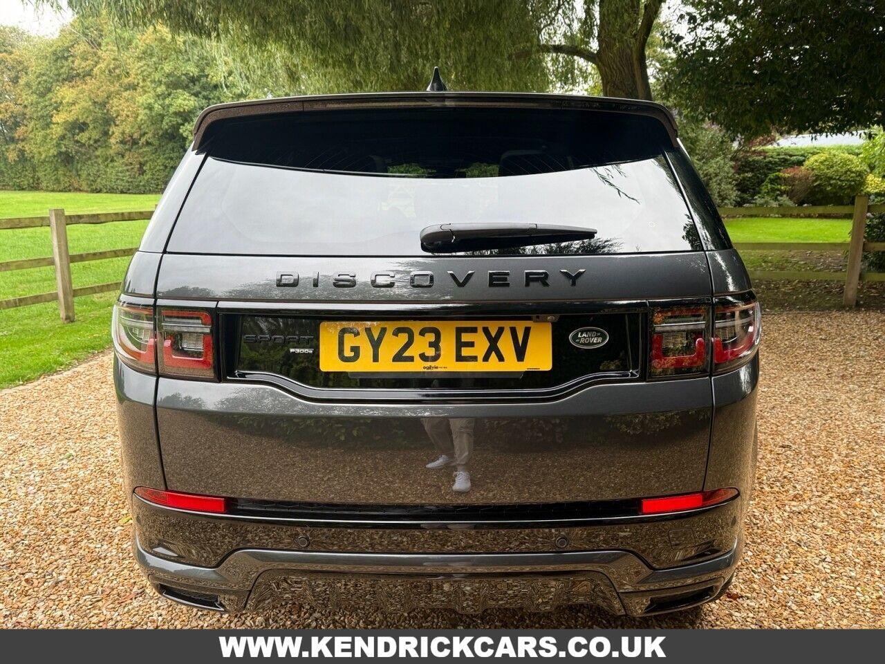 Land Rover Discovery Sport view 17
