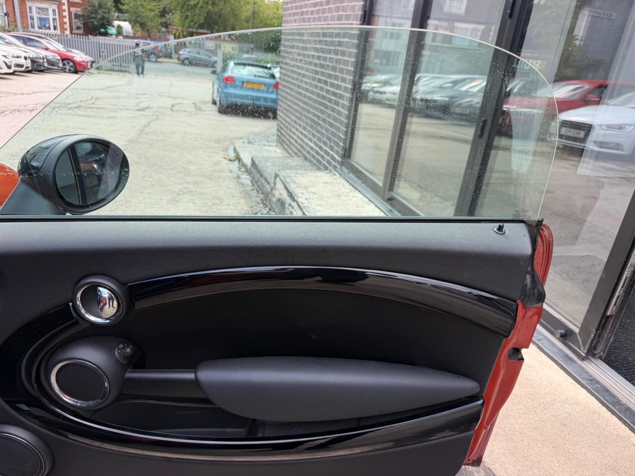 Mini Roadster view 12