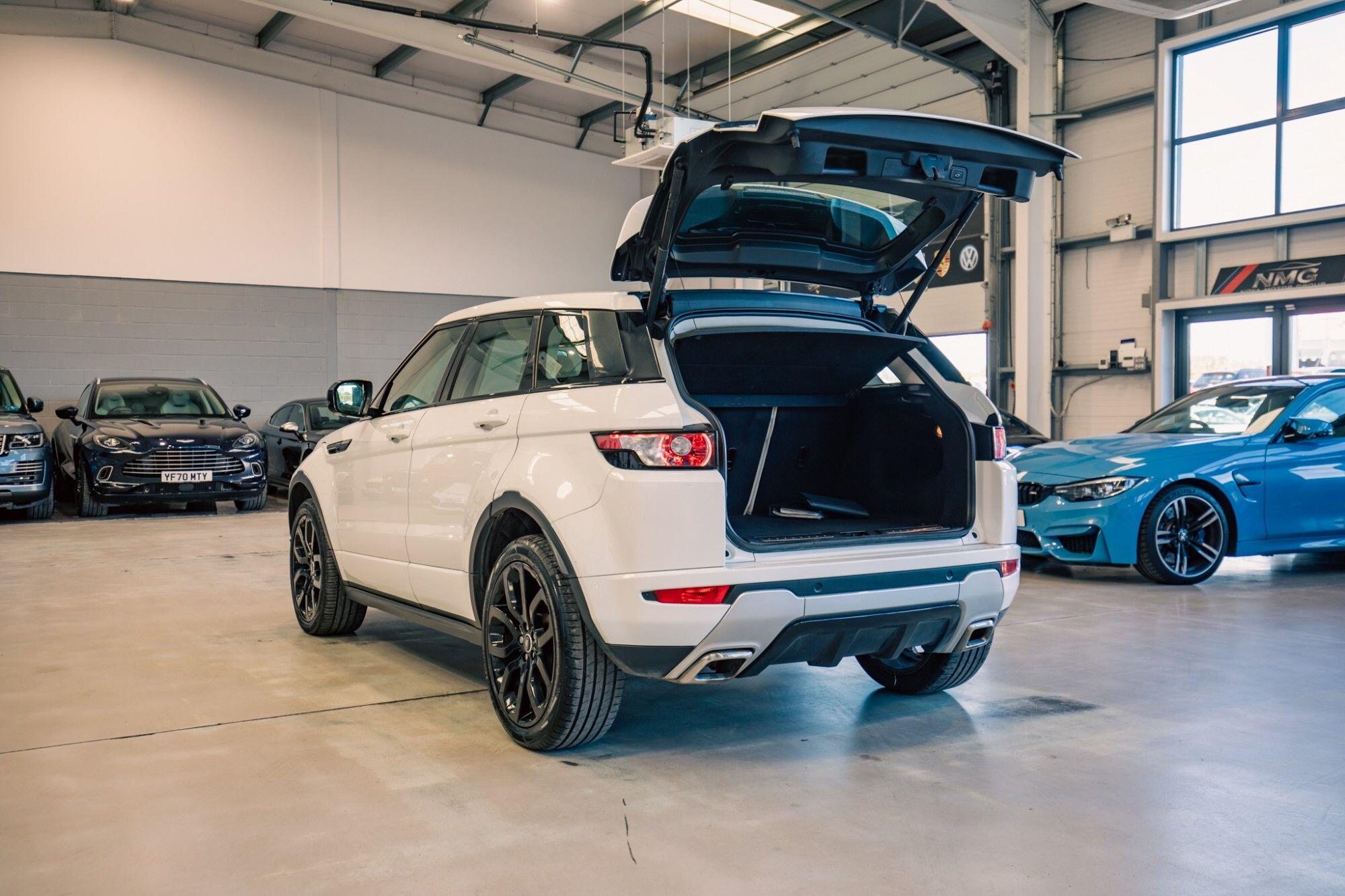 Land Rover Range Rover Evoque view 31