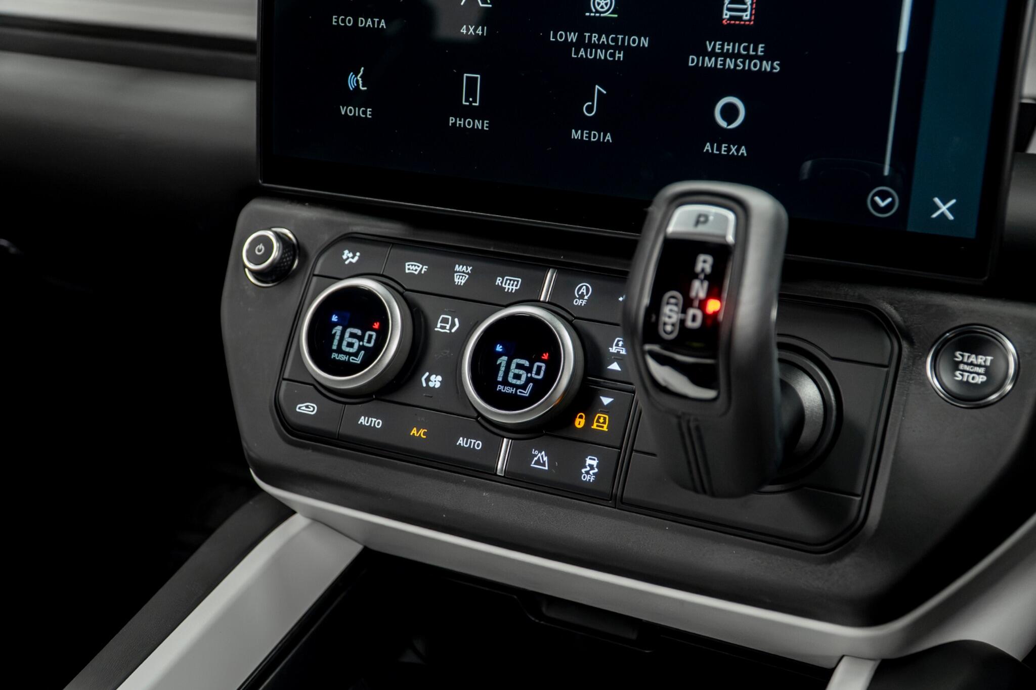 Land Rover Defender view 34