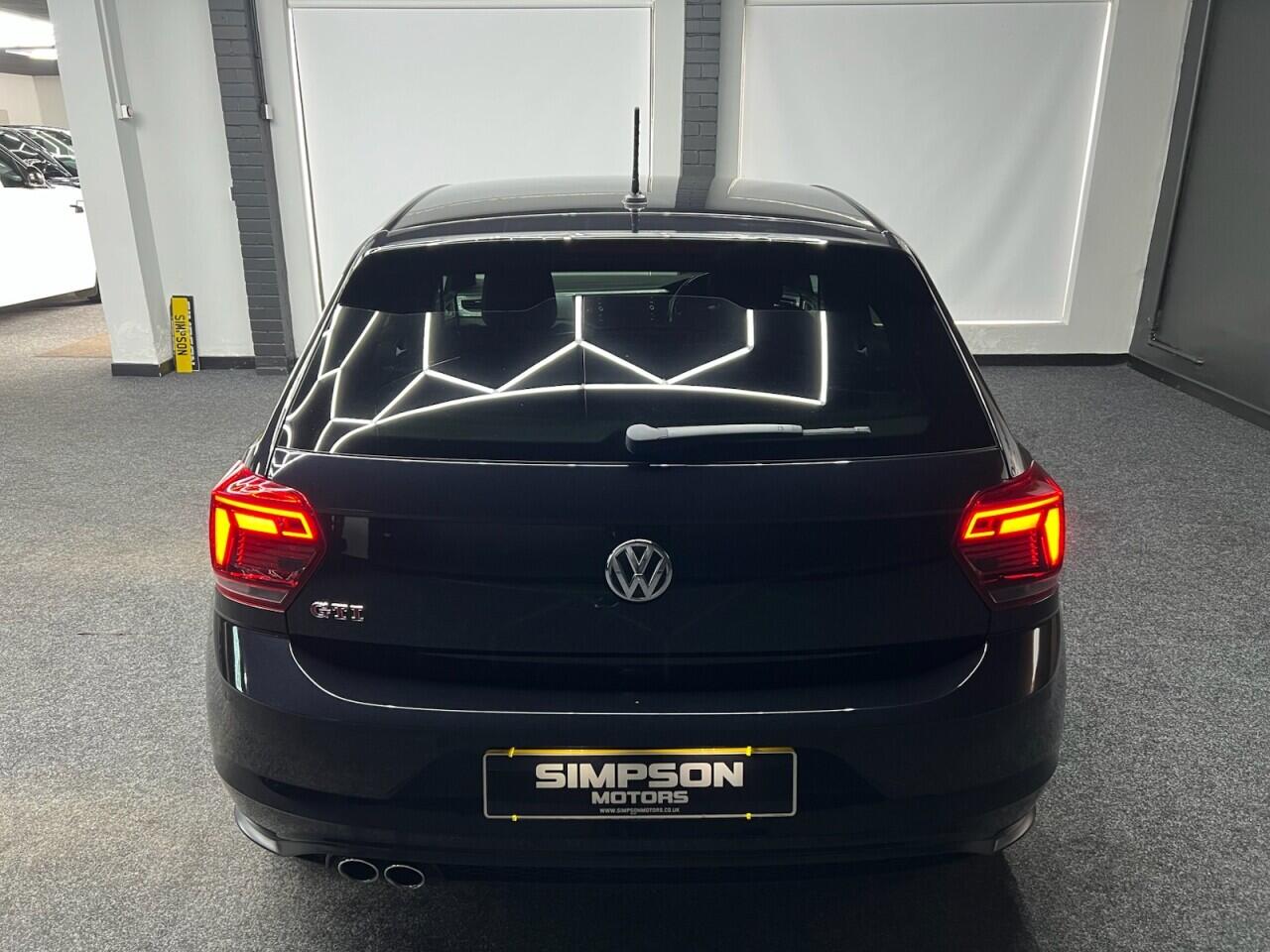 Volkswagen Polo view 10
