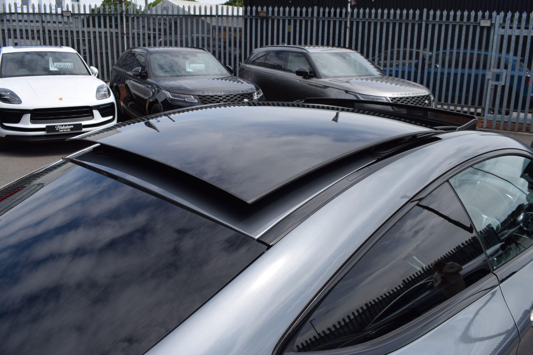 Mercedes-Benz C-Class view 49