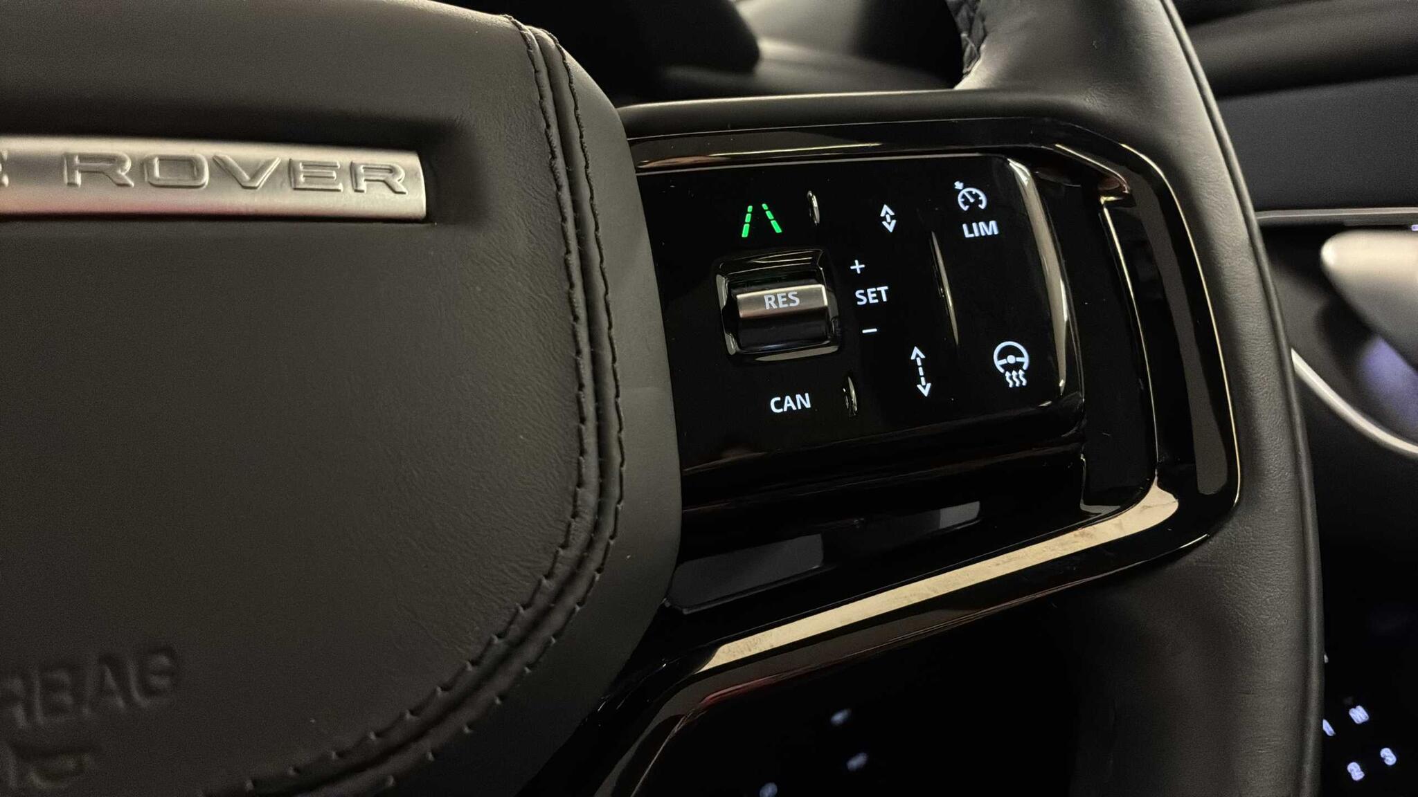 Land Rover Range Rover Velar view 28
