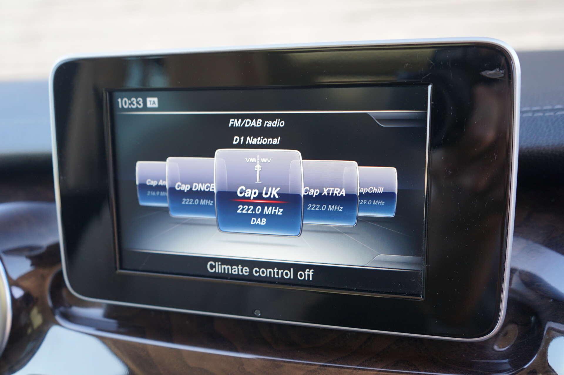 Mercedes-Benz V-Class view 33