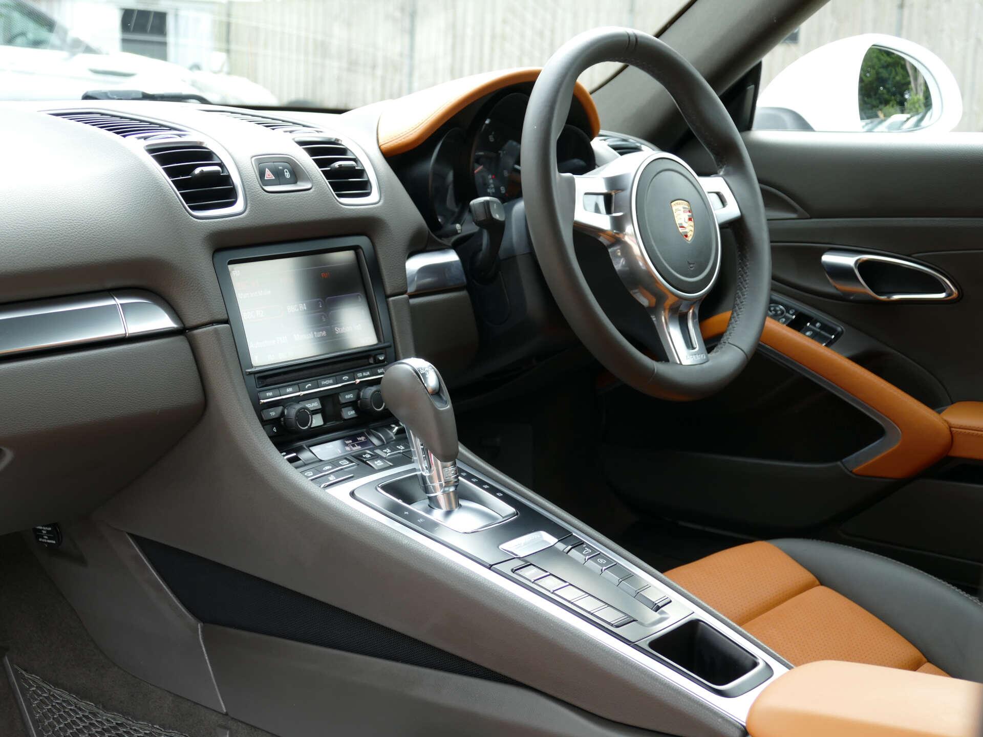 Porsche Cayman view 30