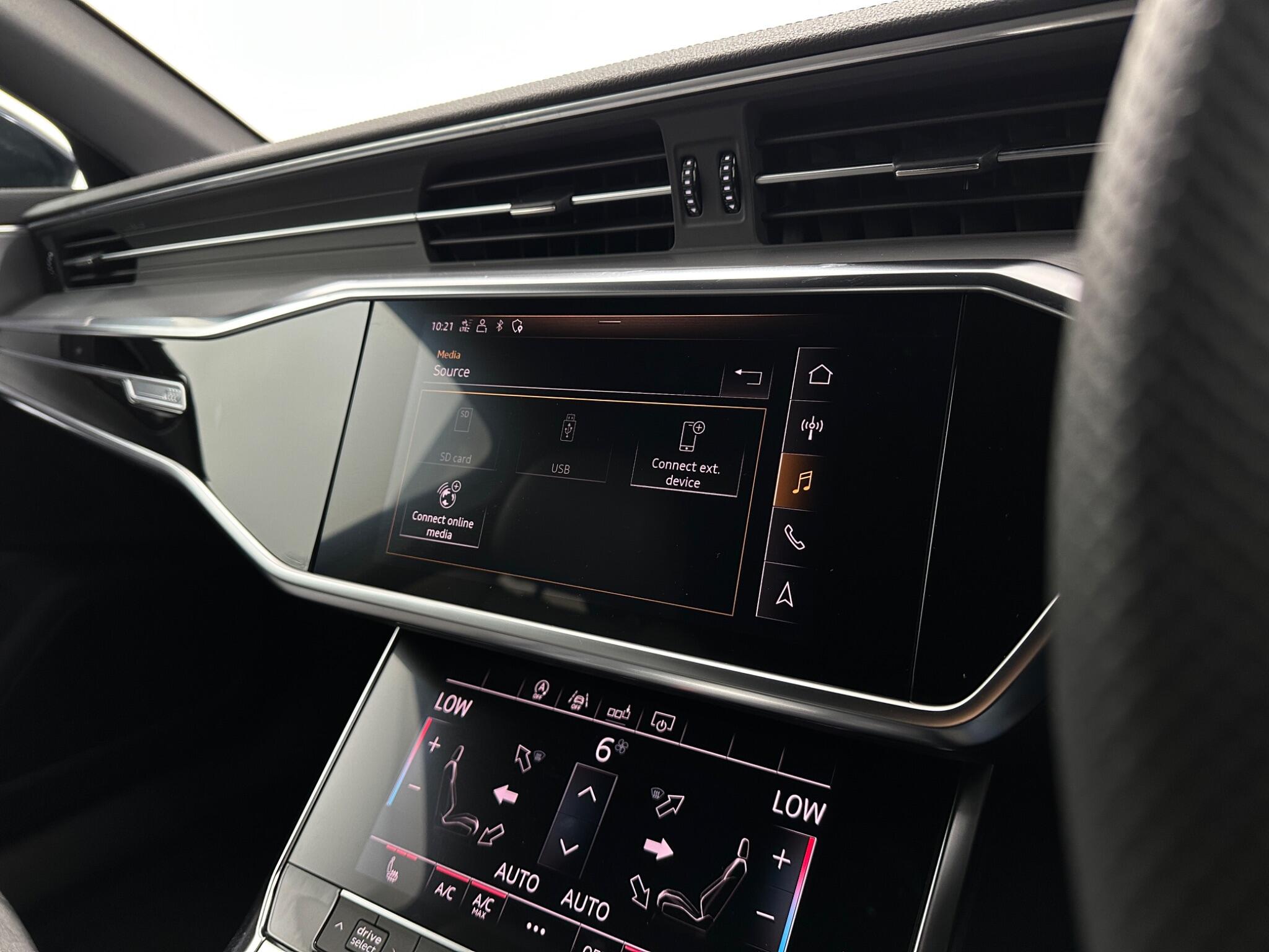 Audi A6 view 26