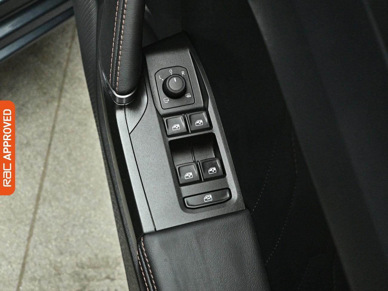 Cupra Leon view 24