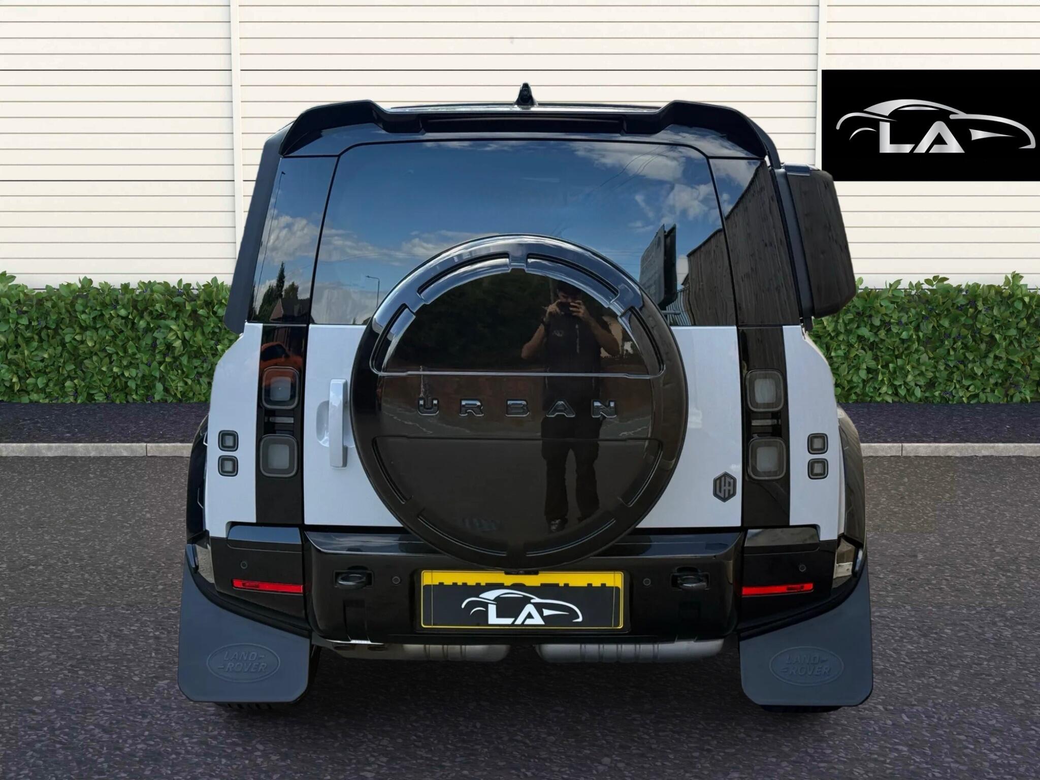 Land Rover Defender view 7