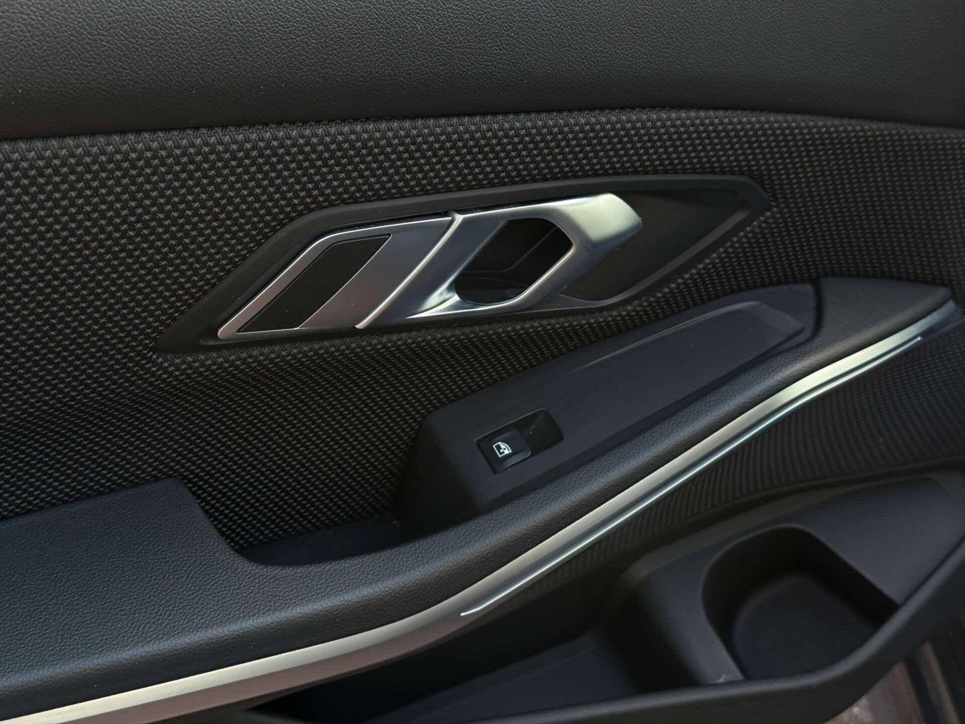BMW 3 Series view 41