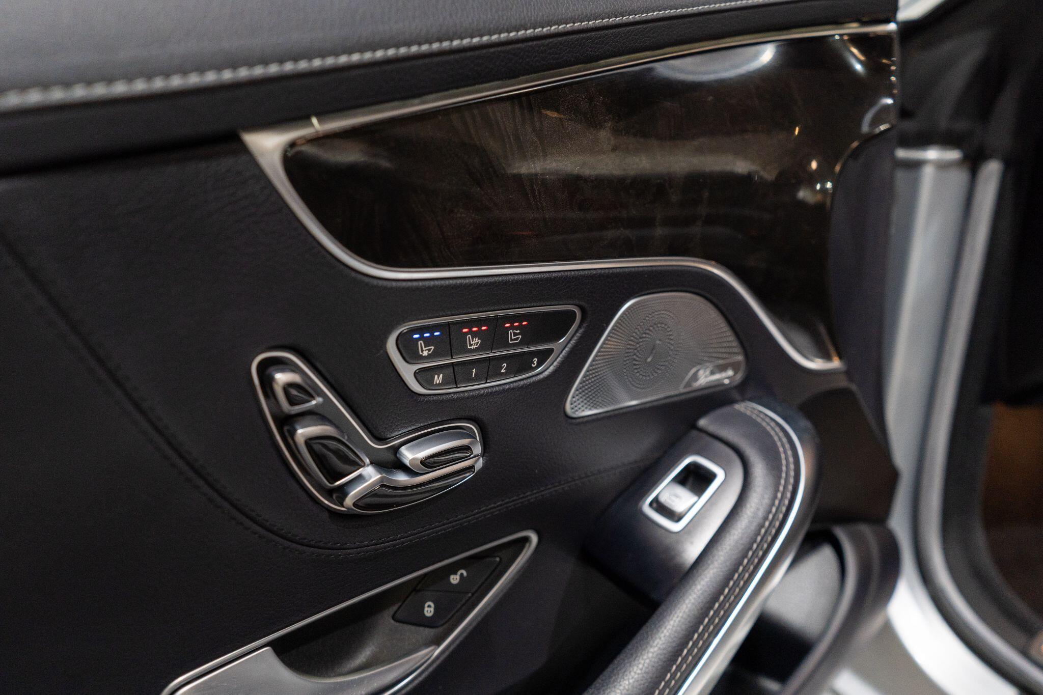 Mercedes-Benz S-Class view 26