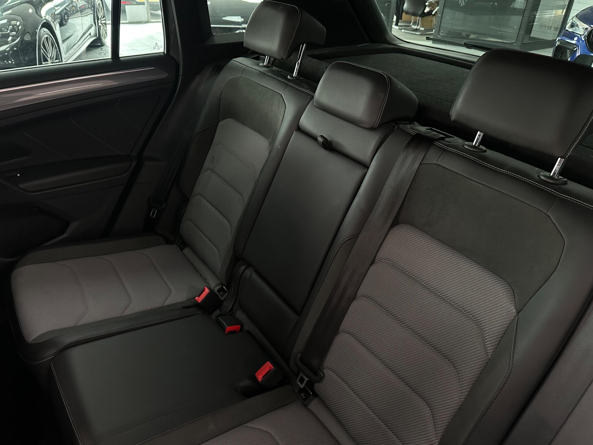 Volkswagen Tiguan view 42