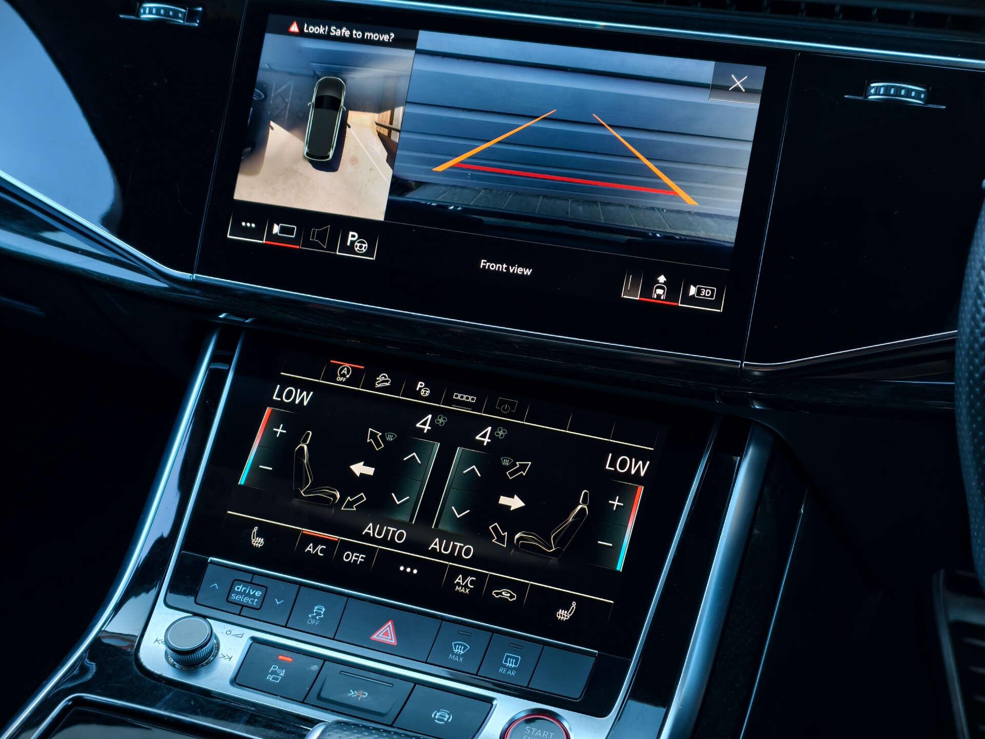 Audi SQ7 view 45