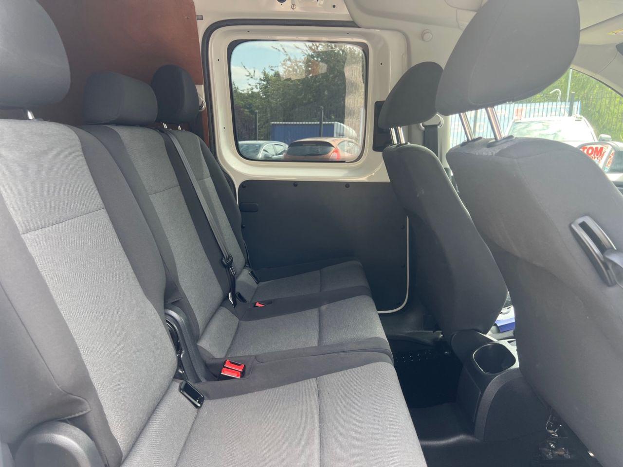 Volkswagen Caddy Maxi Life view 19