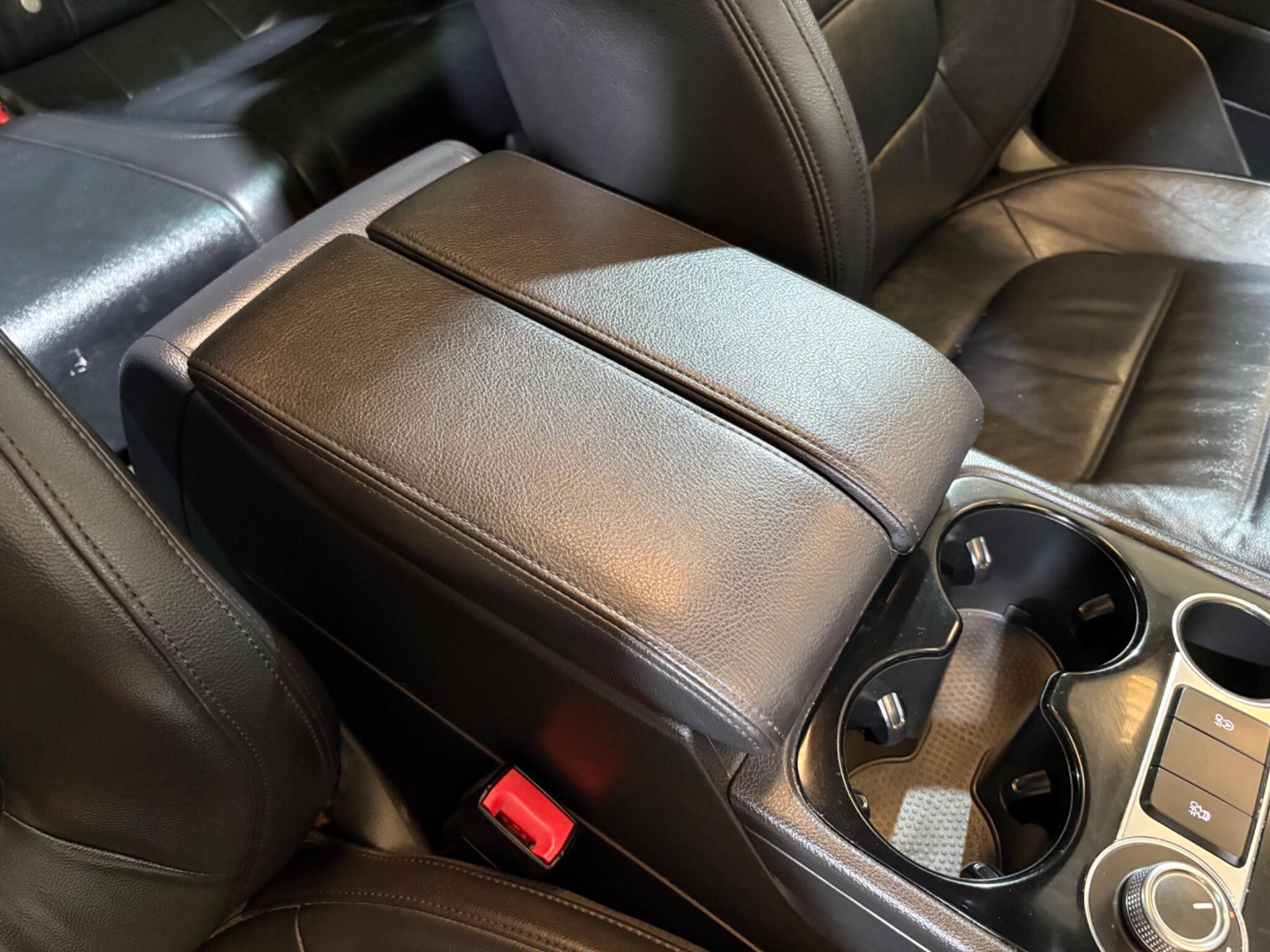 Volkswagen Touareg view 25
