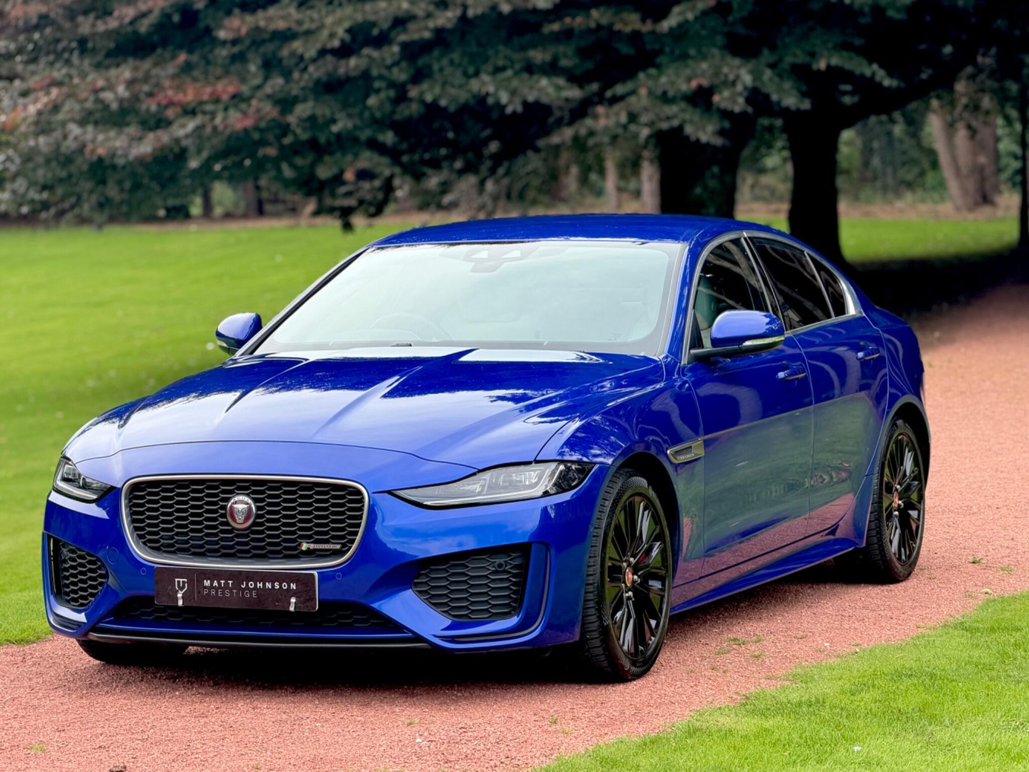 Jaguar Xe view 4