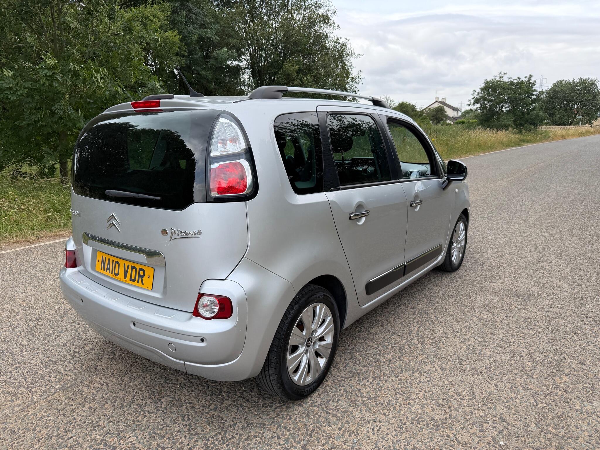 Citroen C3 Picasso view 23