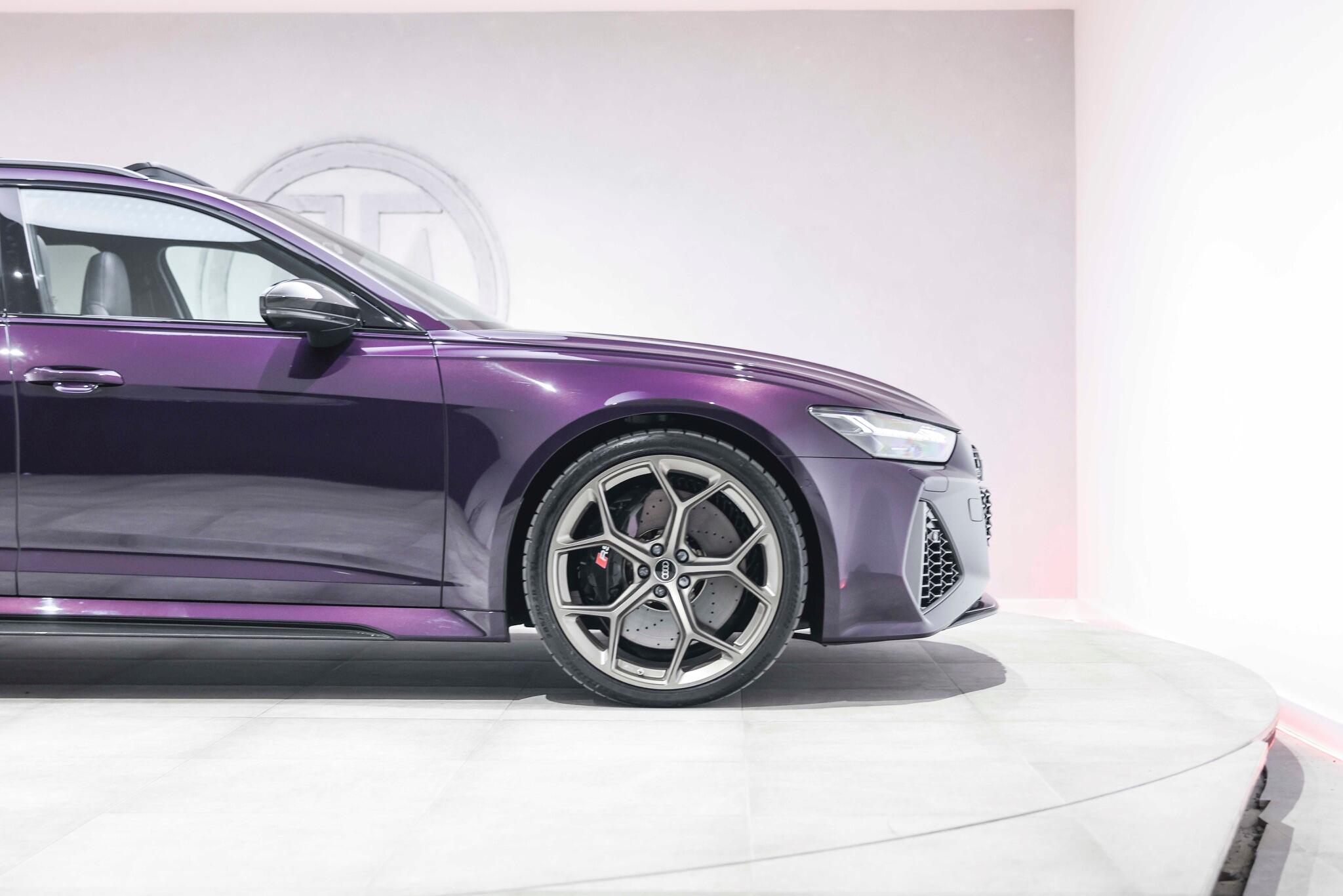 Audi RS6 Avant view 27