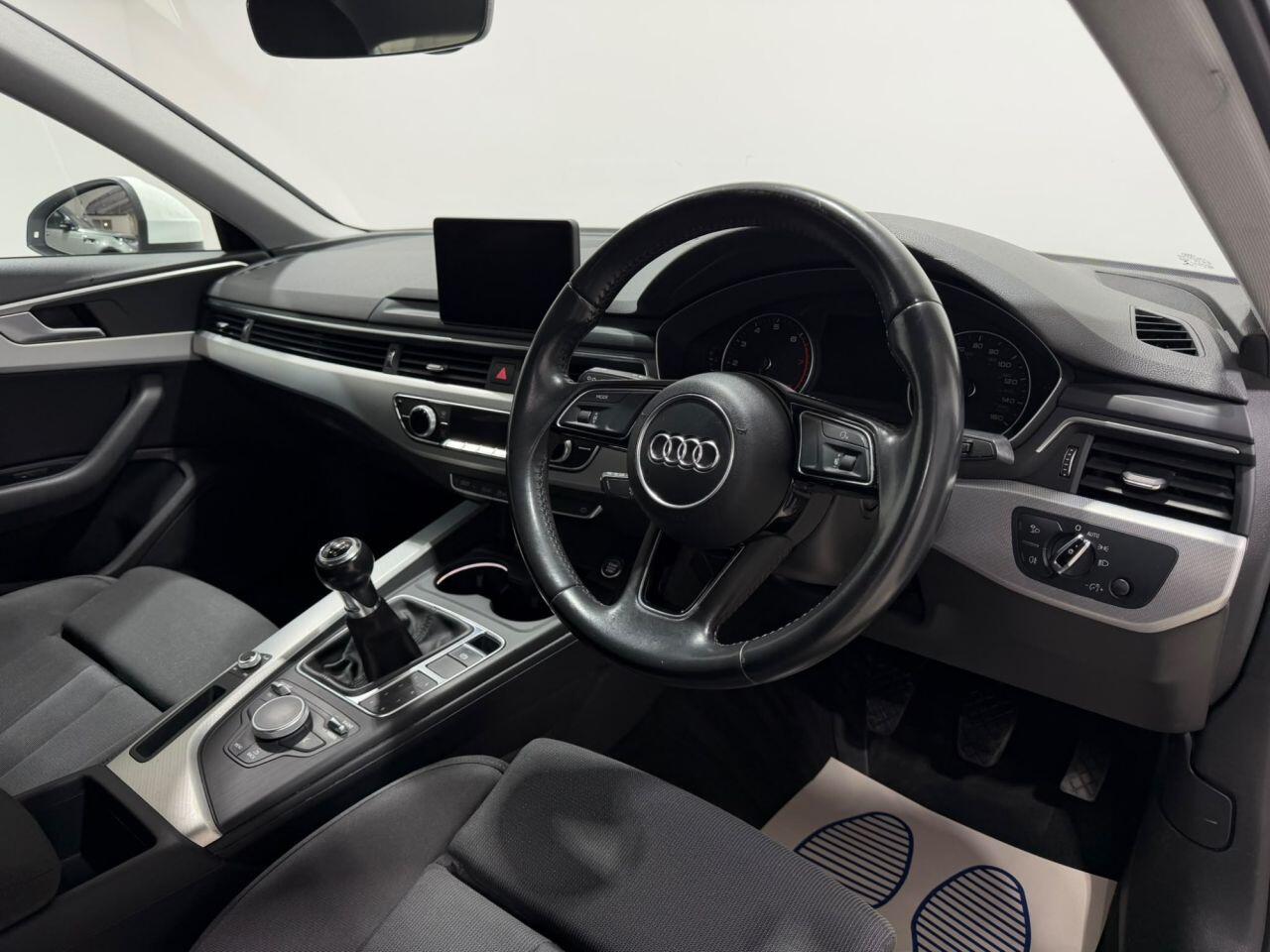 Audi A4 view 13
