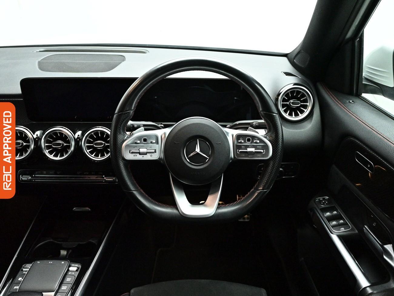 Mercedes-Benz GLB view 9