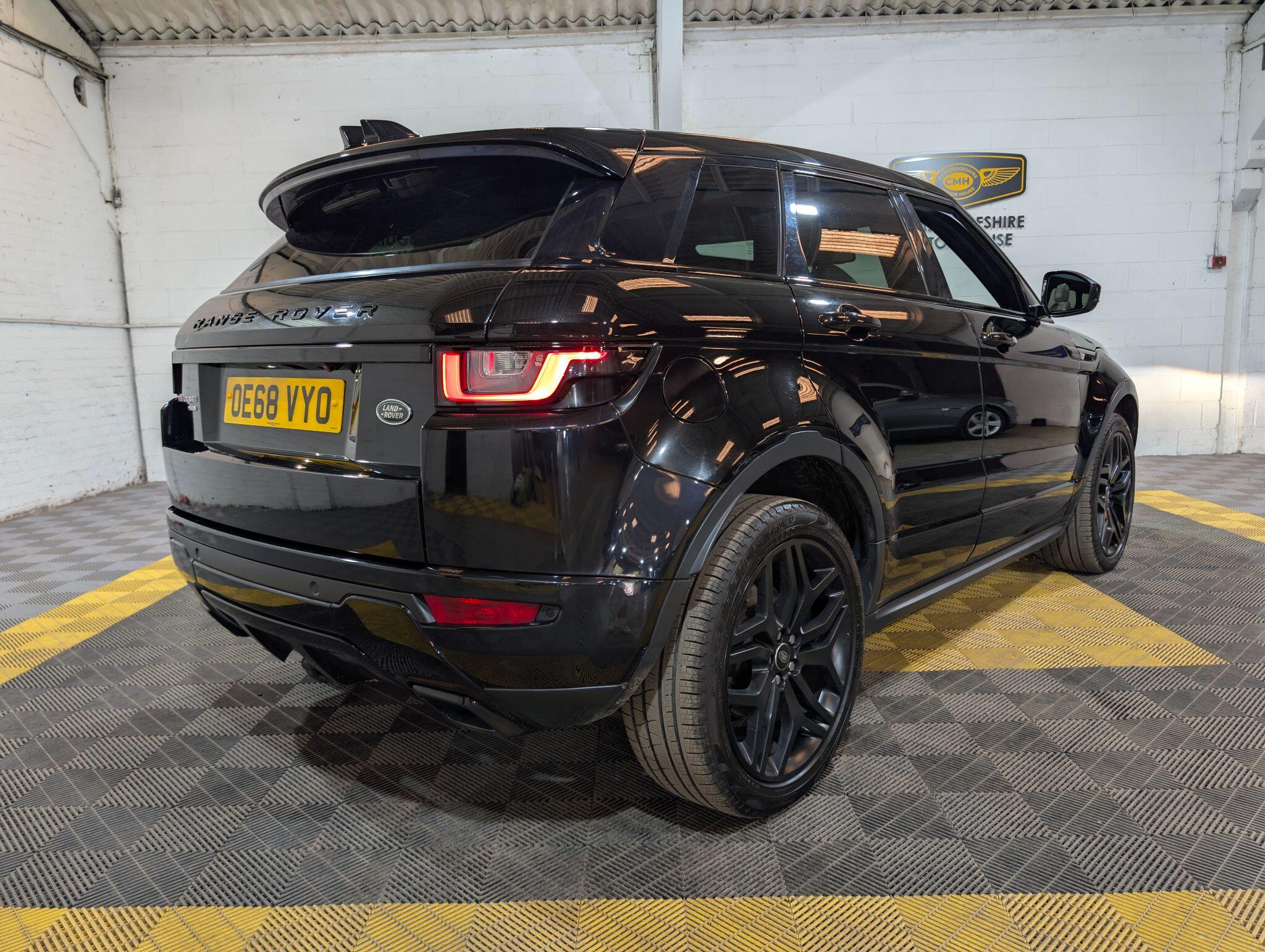 Land Rover Range Rover Evoque view 16