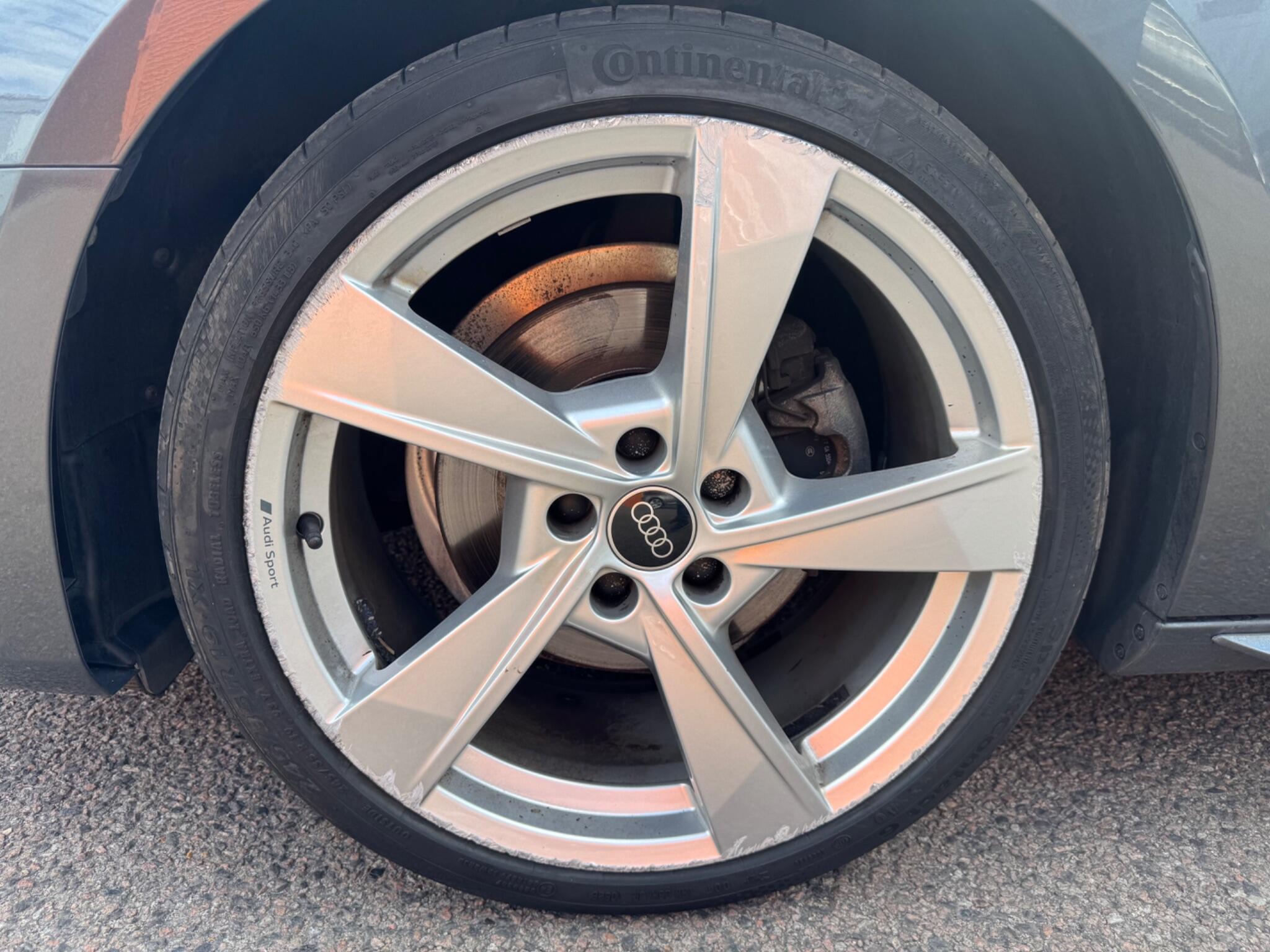 Audi A4 view 30