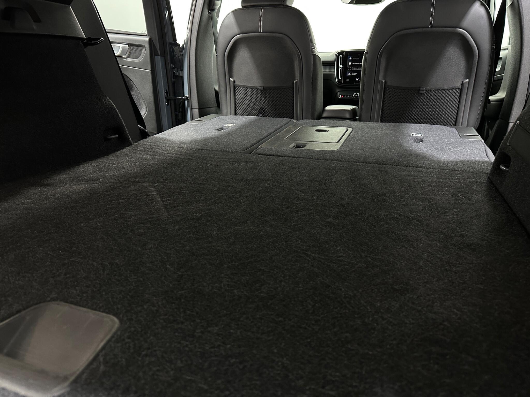 Volvo XC40 view 43