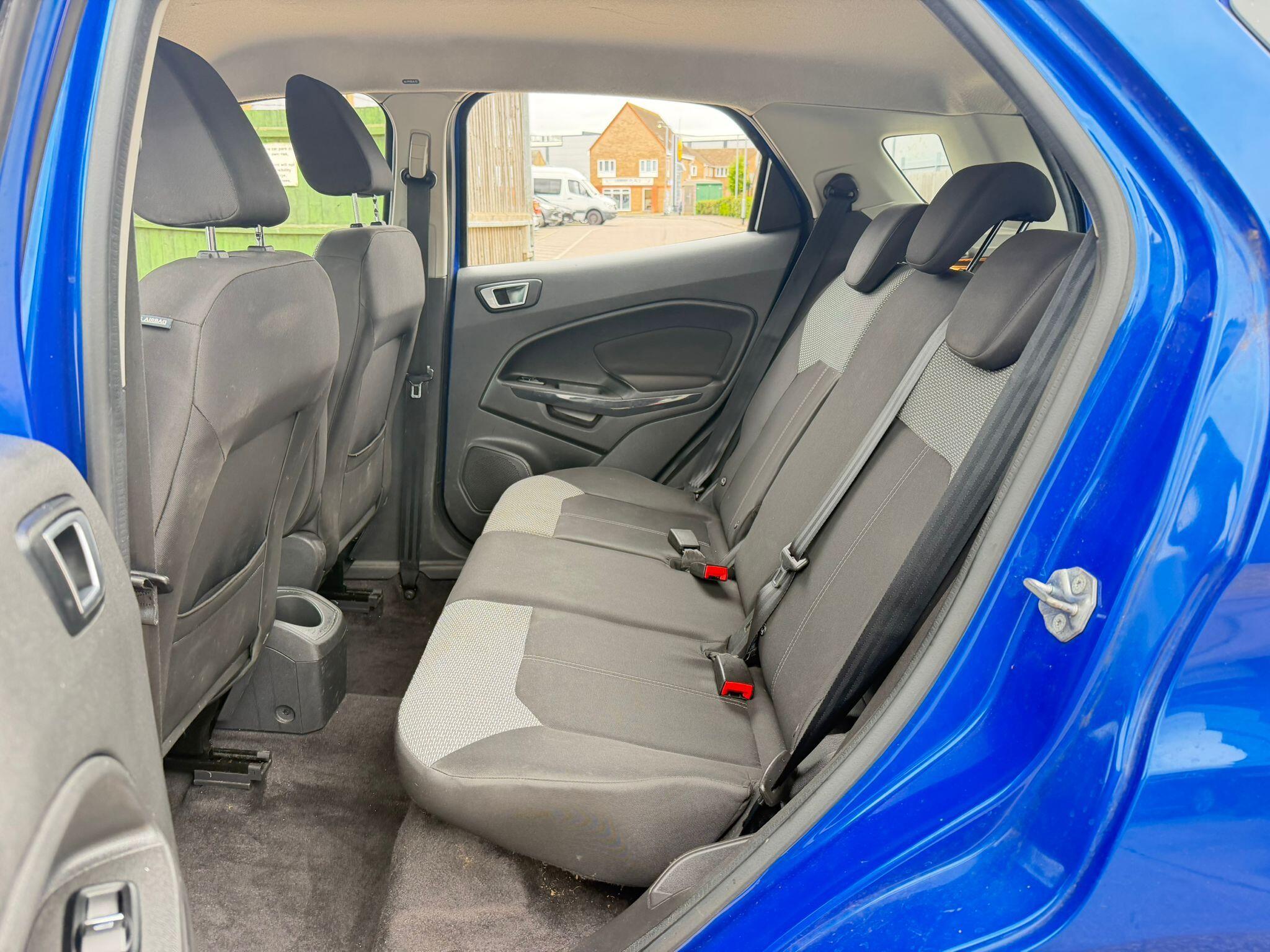 Ford Ecosport view 15