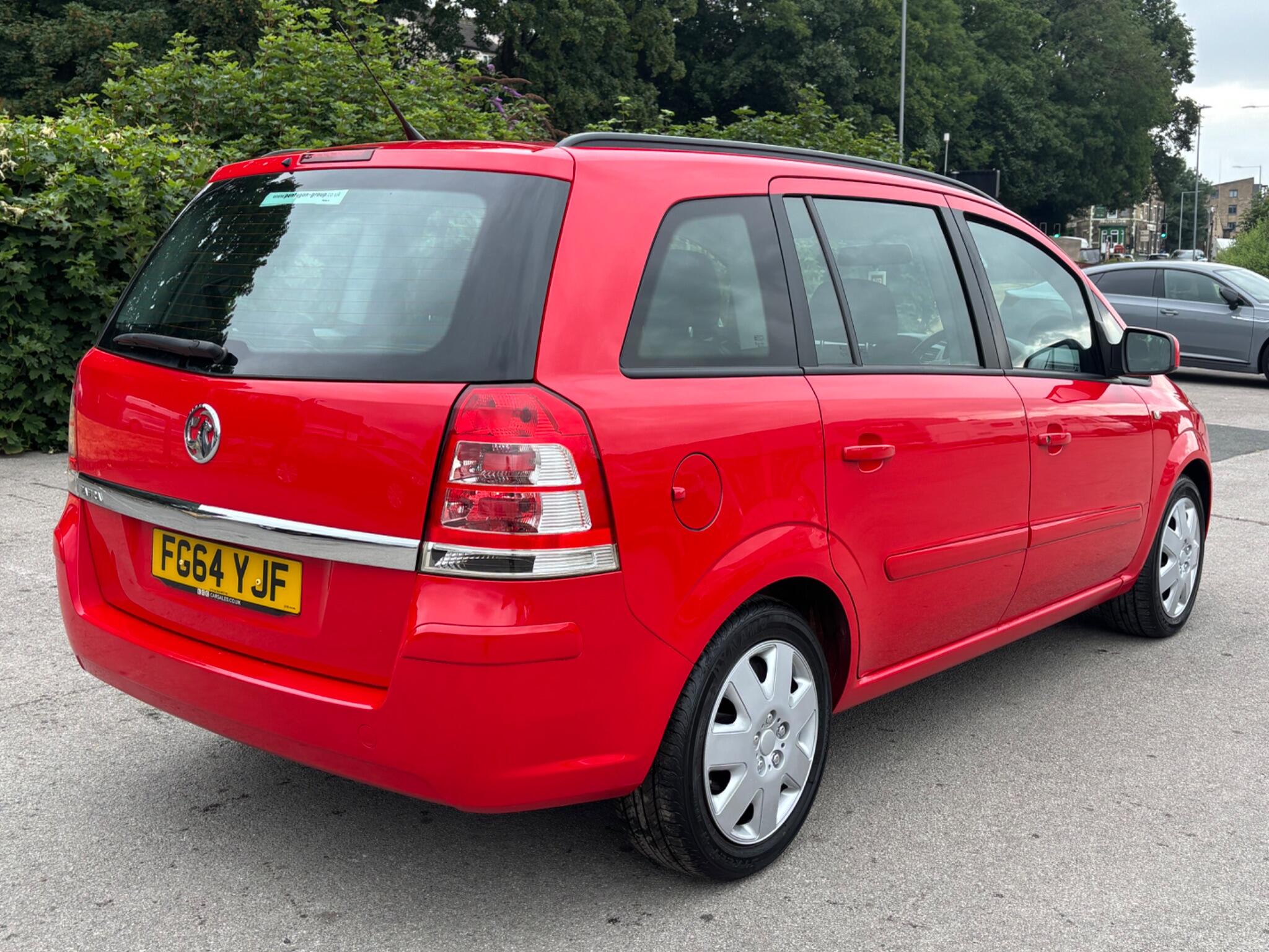 Vauxhall Zafira view 9