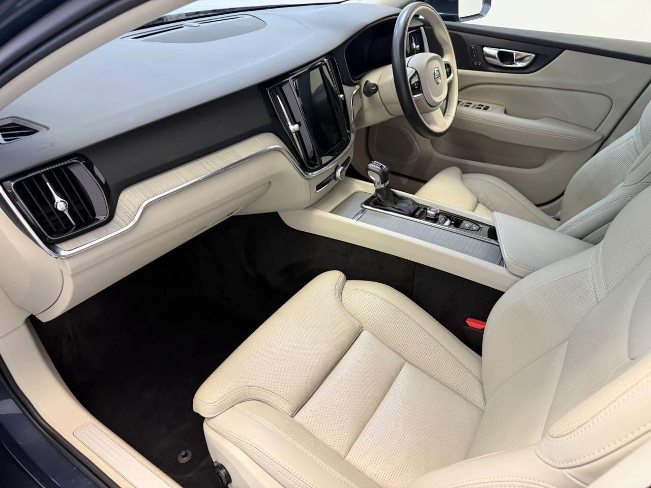 Volvo V60 view 46