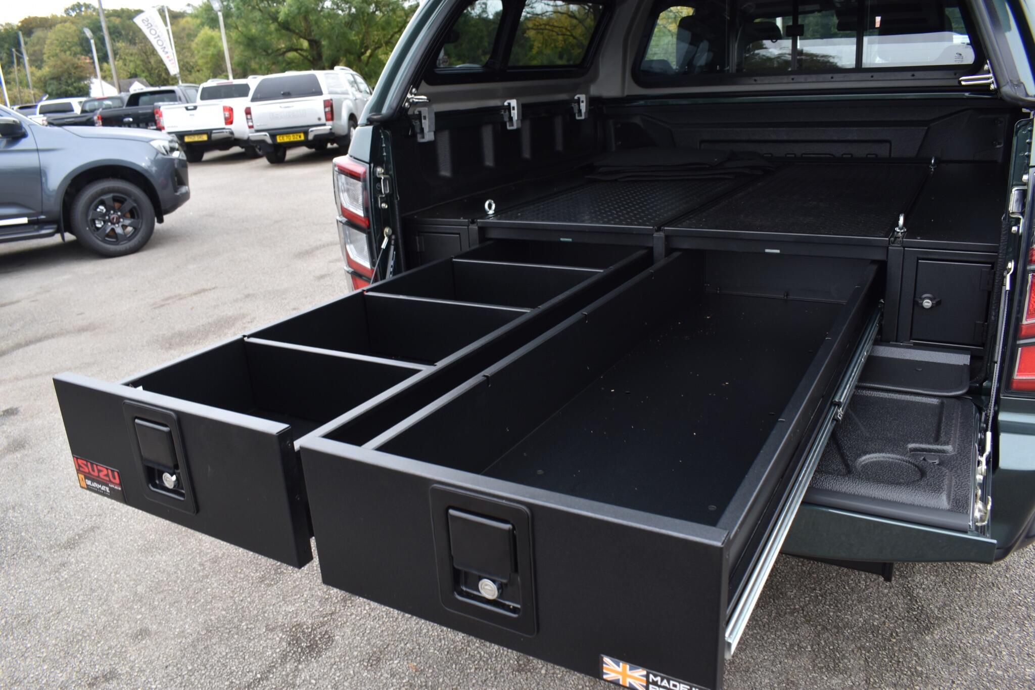 D-Max - 1.9 TD V-Cross Huntsman Auto 4WD Euro 6 - Image 15