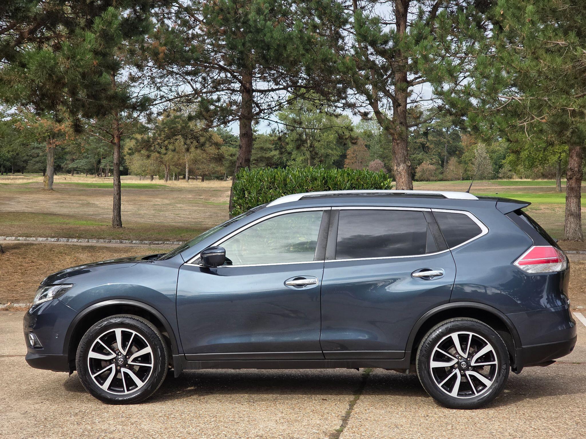 Nissan X-Trail view 6