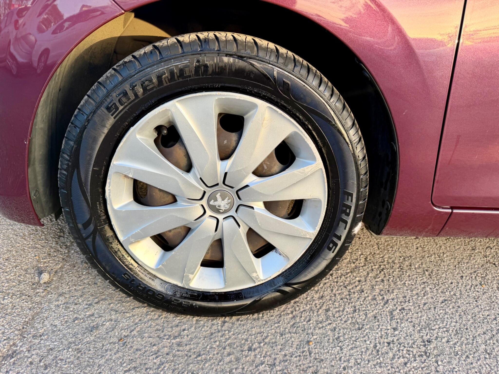 Peugeot 108 view 47