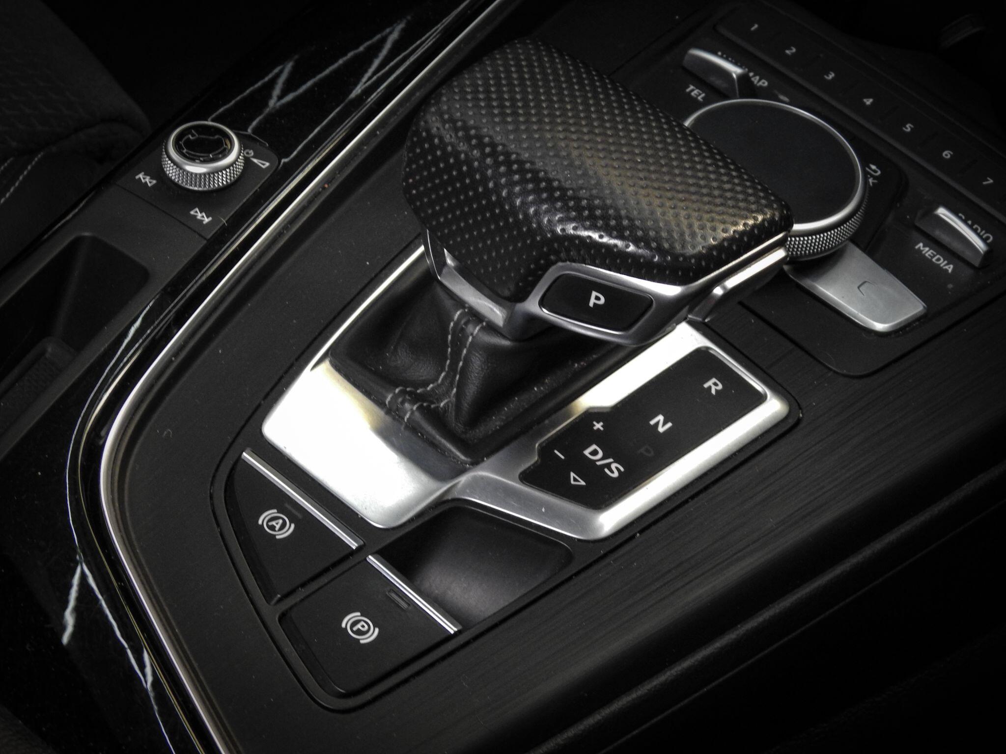 Audi A4 view 28