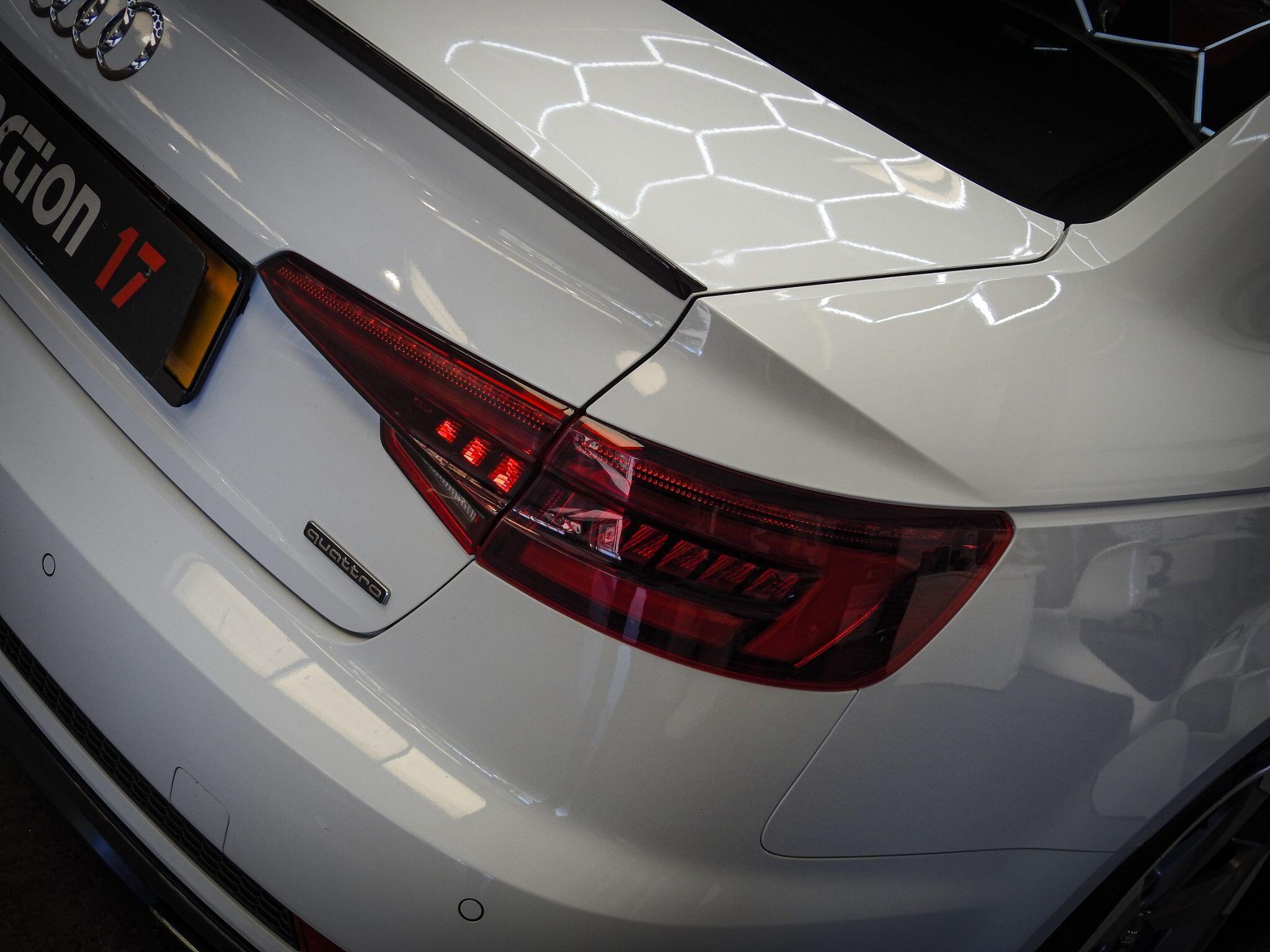 Audi A4 view 19