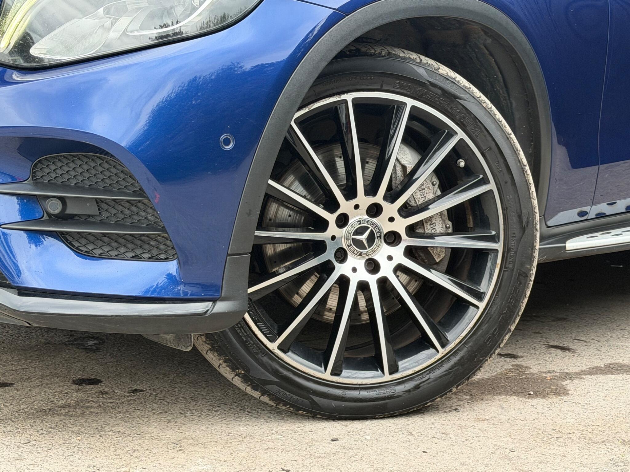 Mercedes-Benz GLC view 8