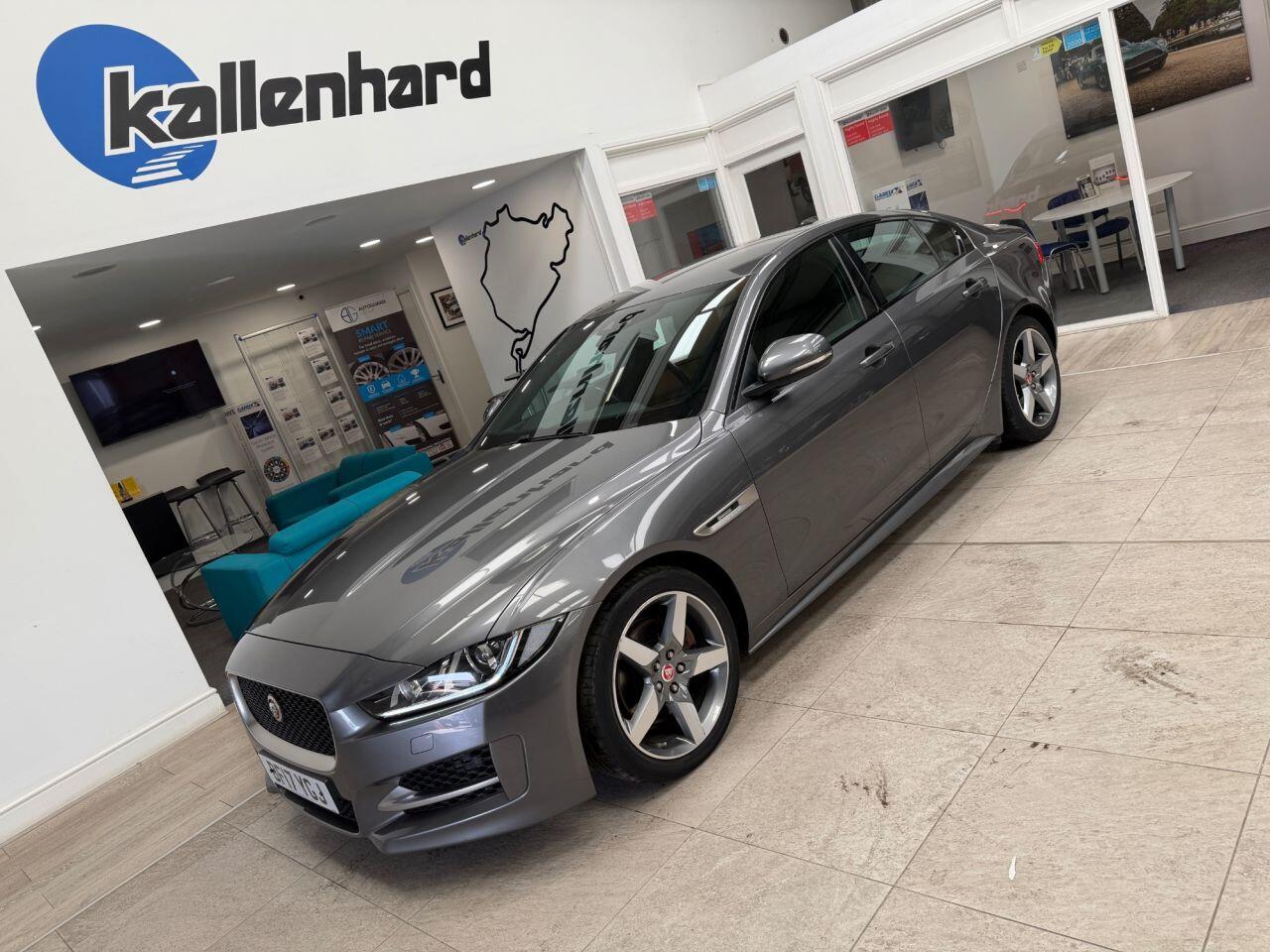 Jaguar Xe view 11