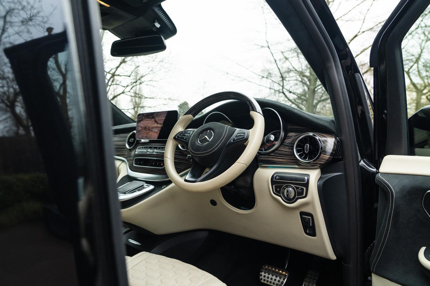 Mercedes-Benz V-Class view 5