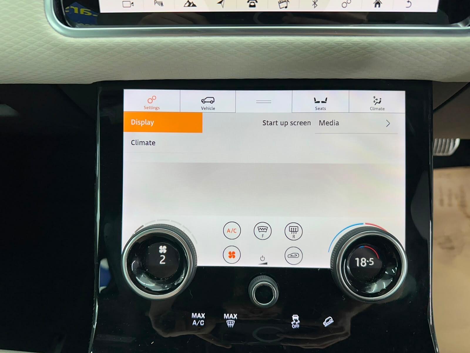 Land Rover Range Rover Velar view 44