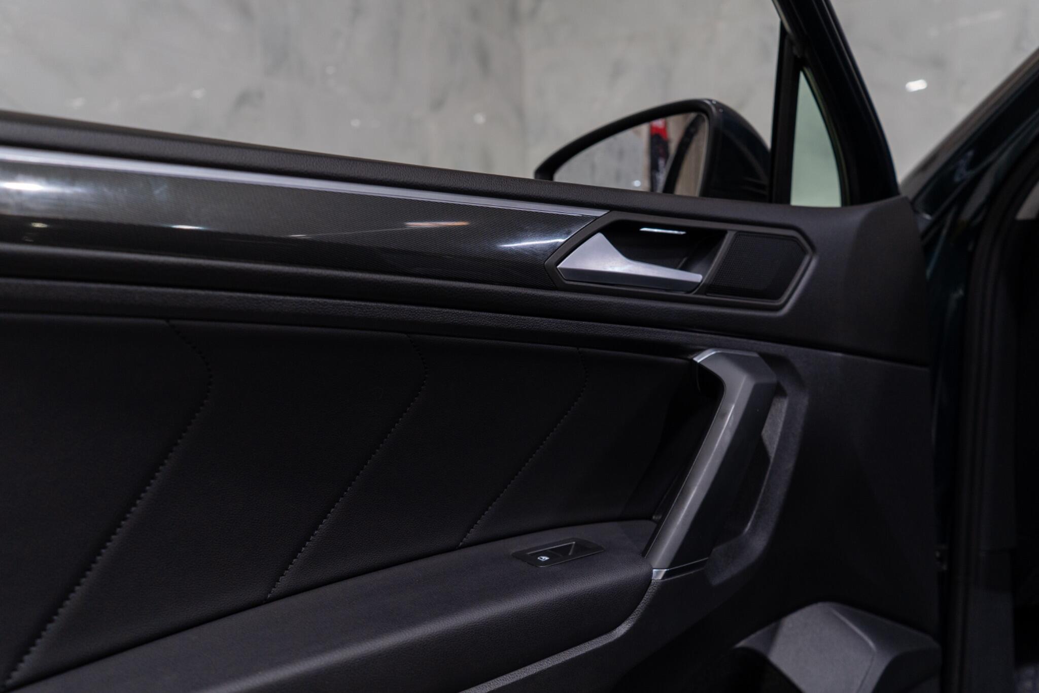 Volkswagen Tiguan Allspace view 45