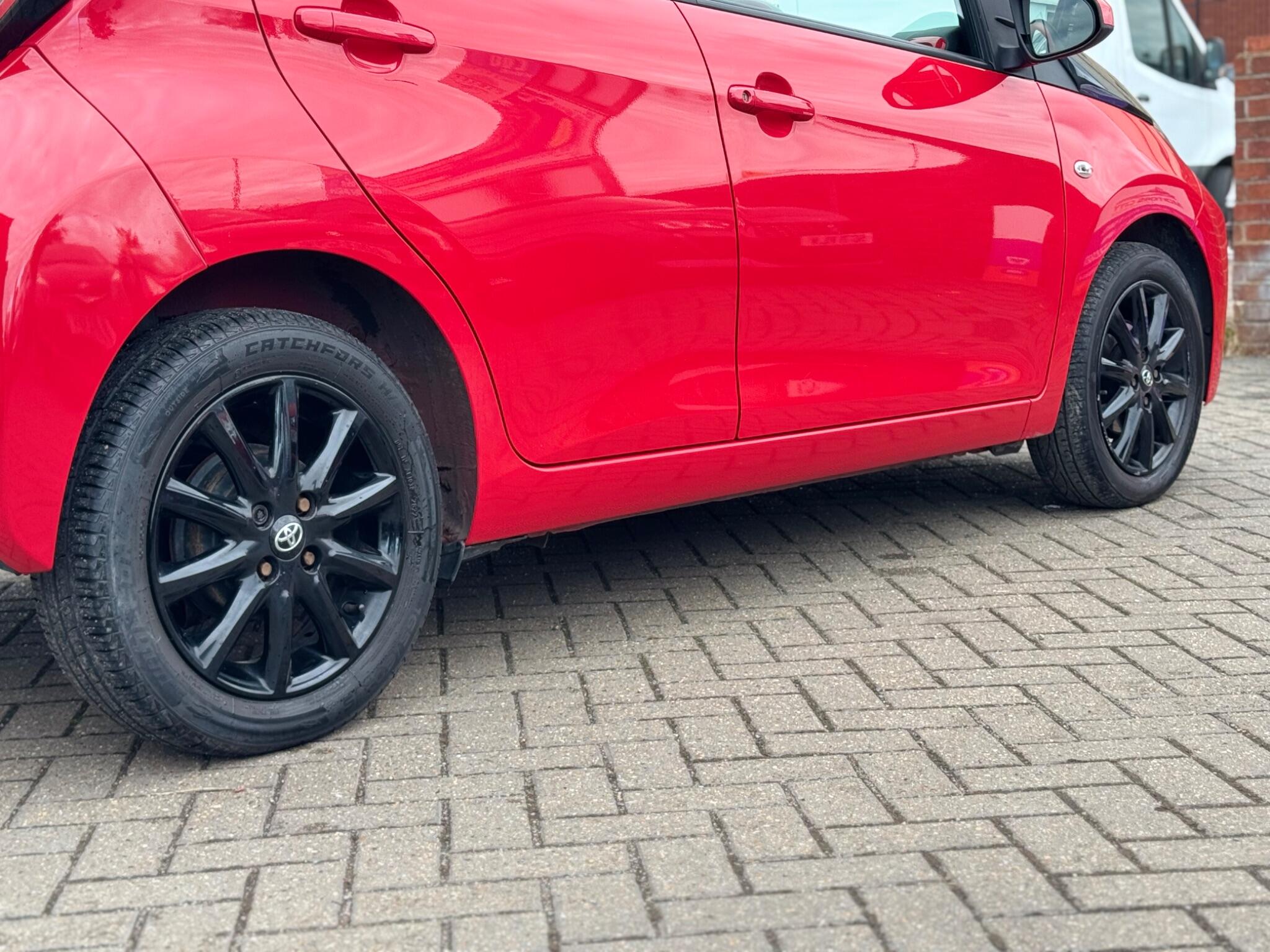 Toyota Aygo view 11