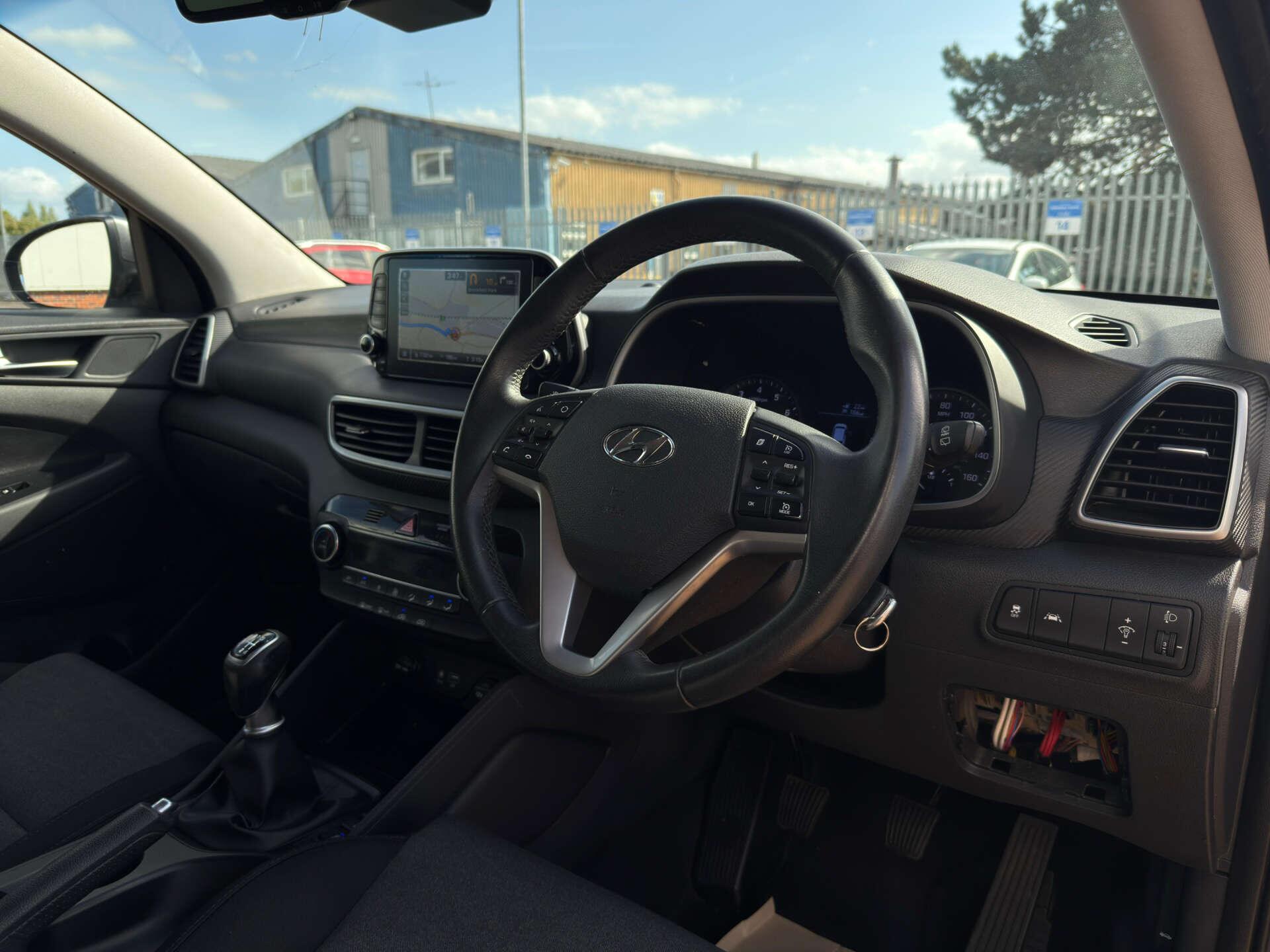 Hyundai Tucson view 22